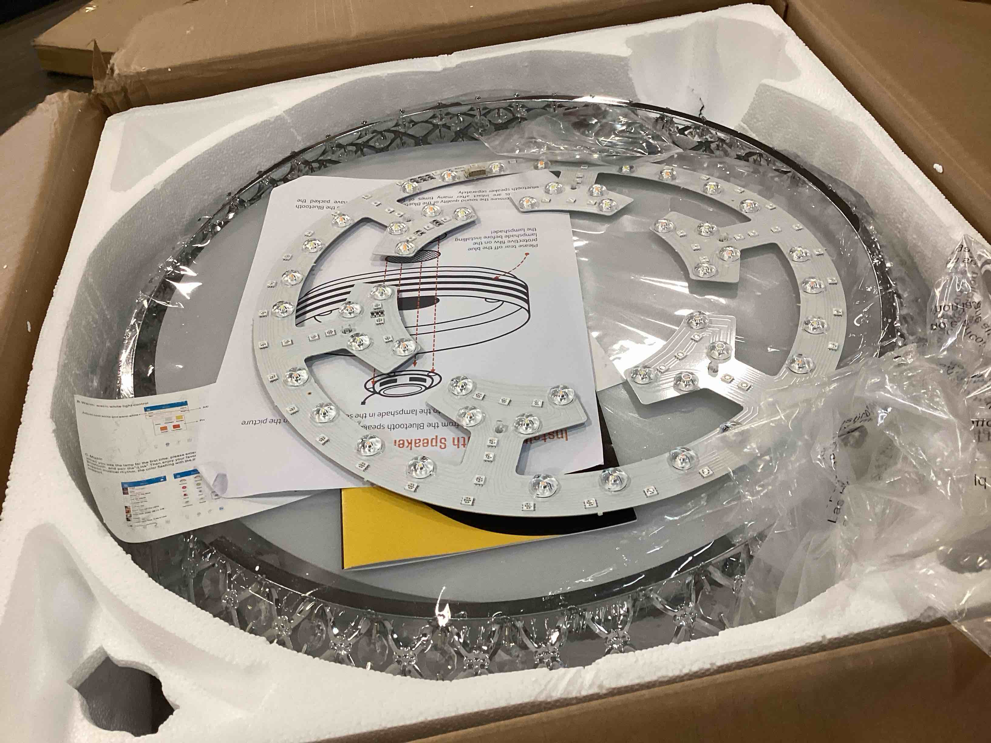 https://s3.amazonaws.com/lotting-images-prod/bidfta/PPE0025105_1724098138049.jpeg
