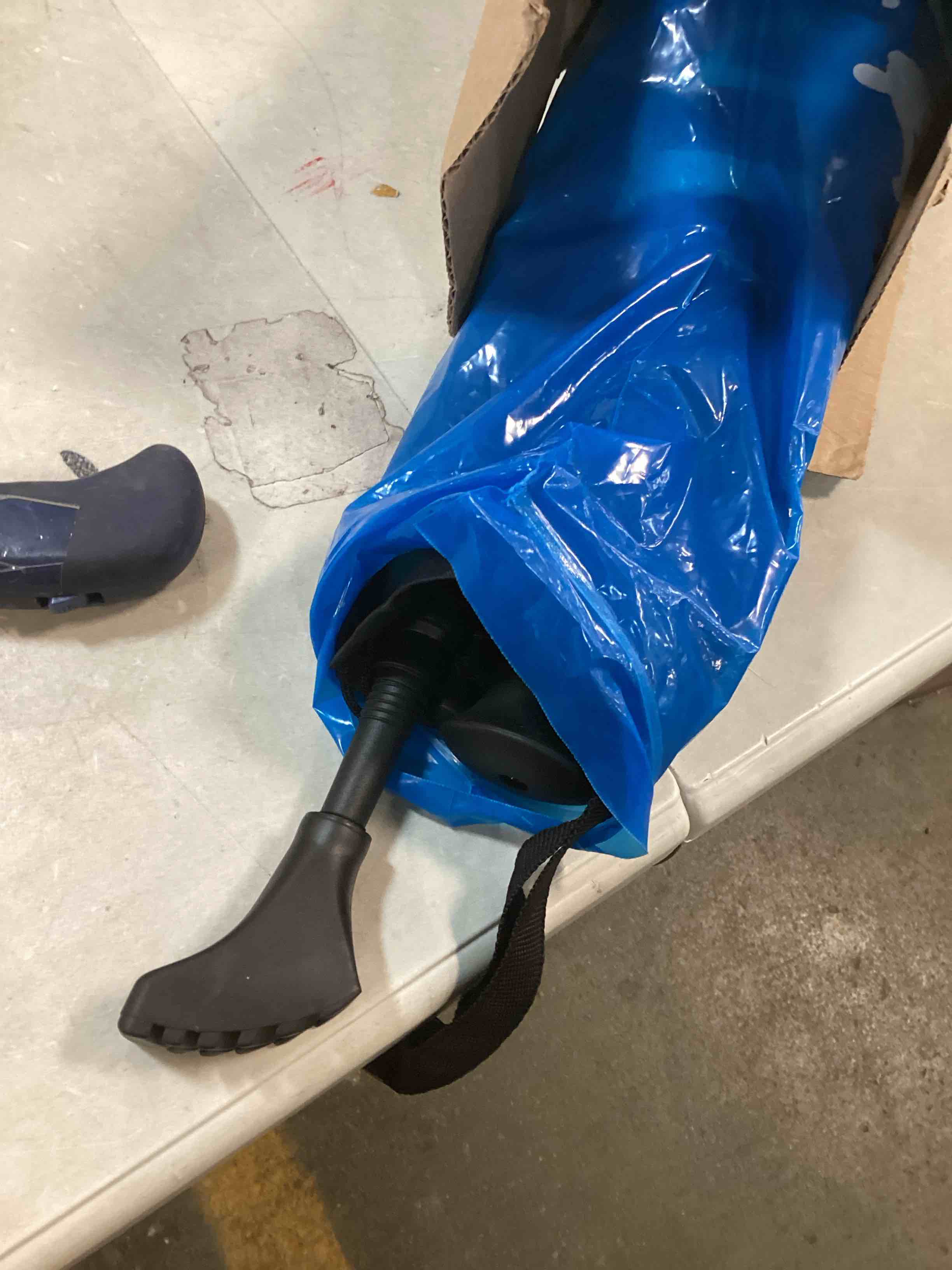 https://s3.amazonaws.com/lotting-images-prod/bidfta/PPE0025476_1723821062699.jpeg