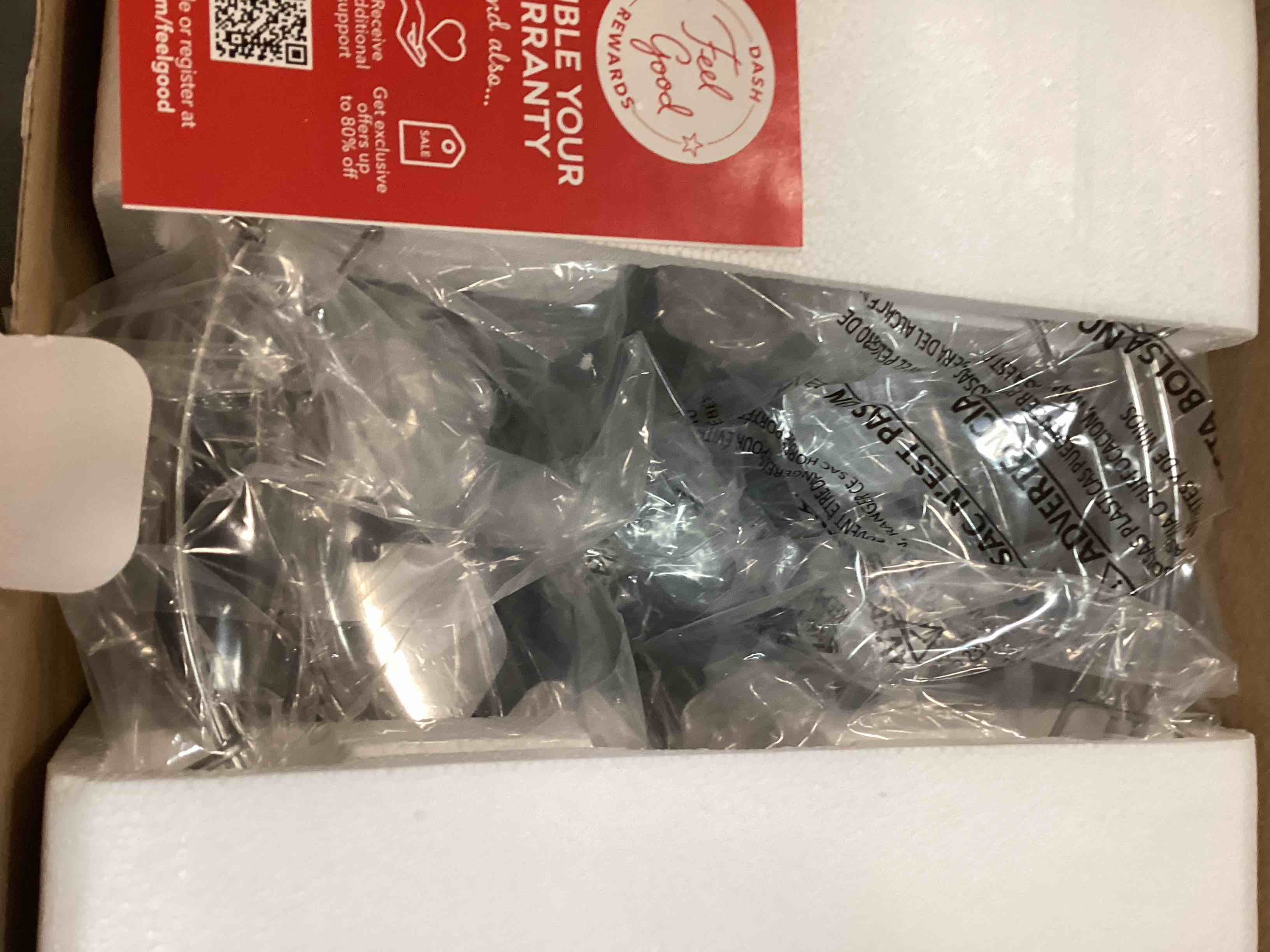https://s3.amazonaws.com/lotting-images-prod/bidfta/PPE0025604_1723750922496.jpeg
