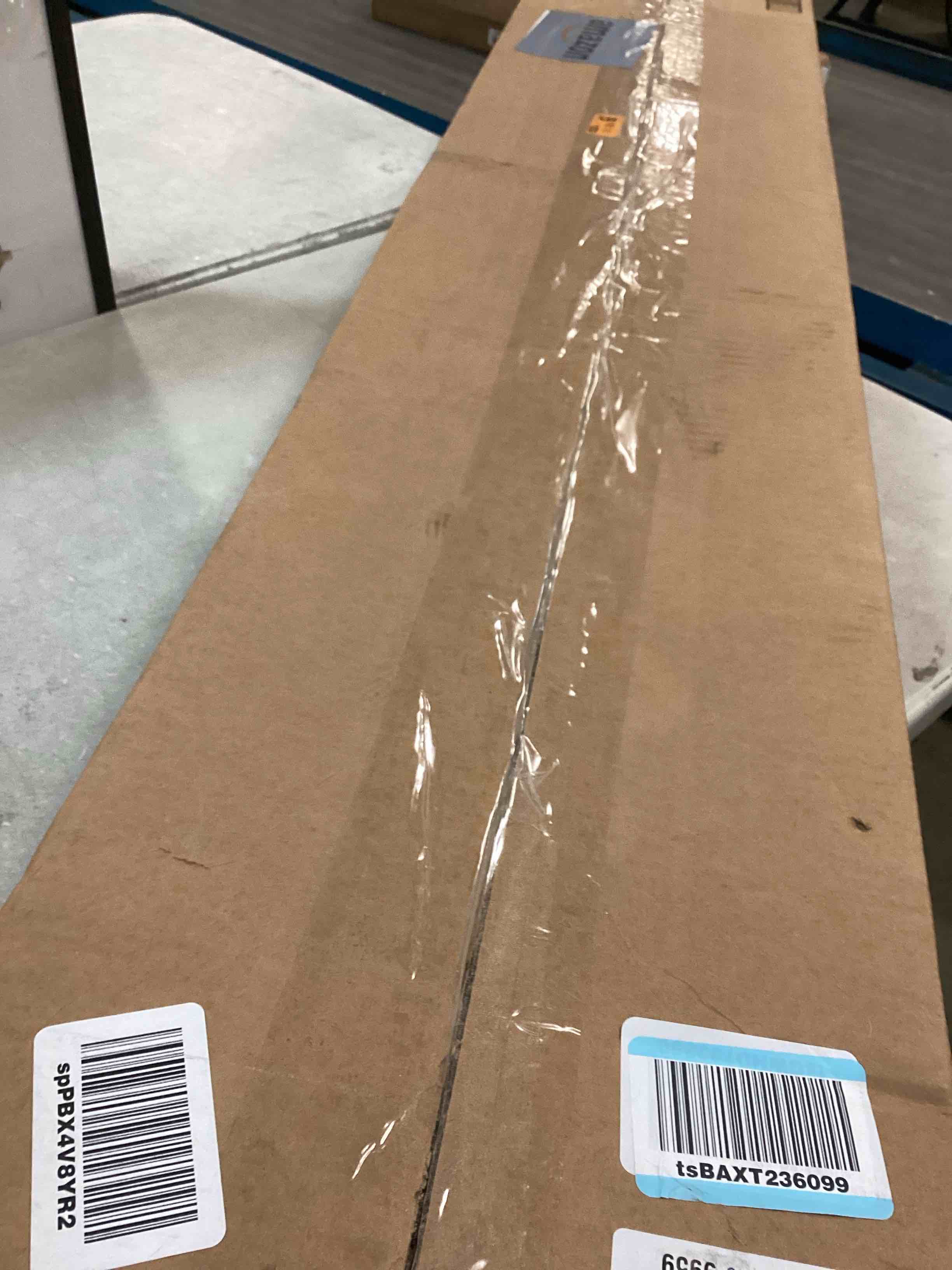 https://s3.amazonaws.com/lotting-images-prod/bidfta/PPE0026096_1728534157671.jpeg