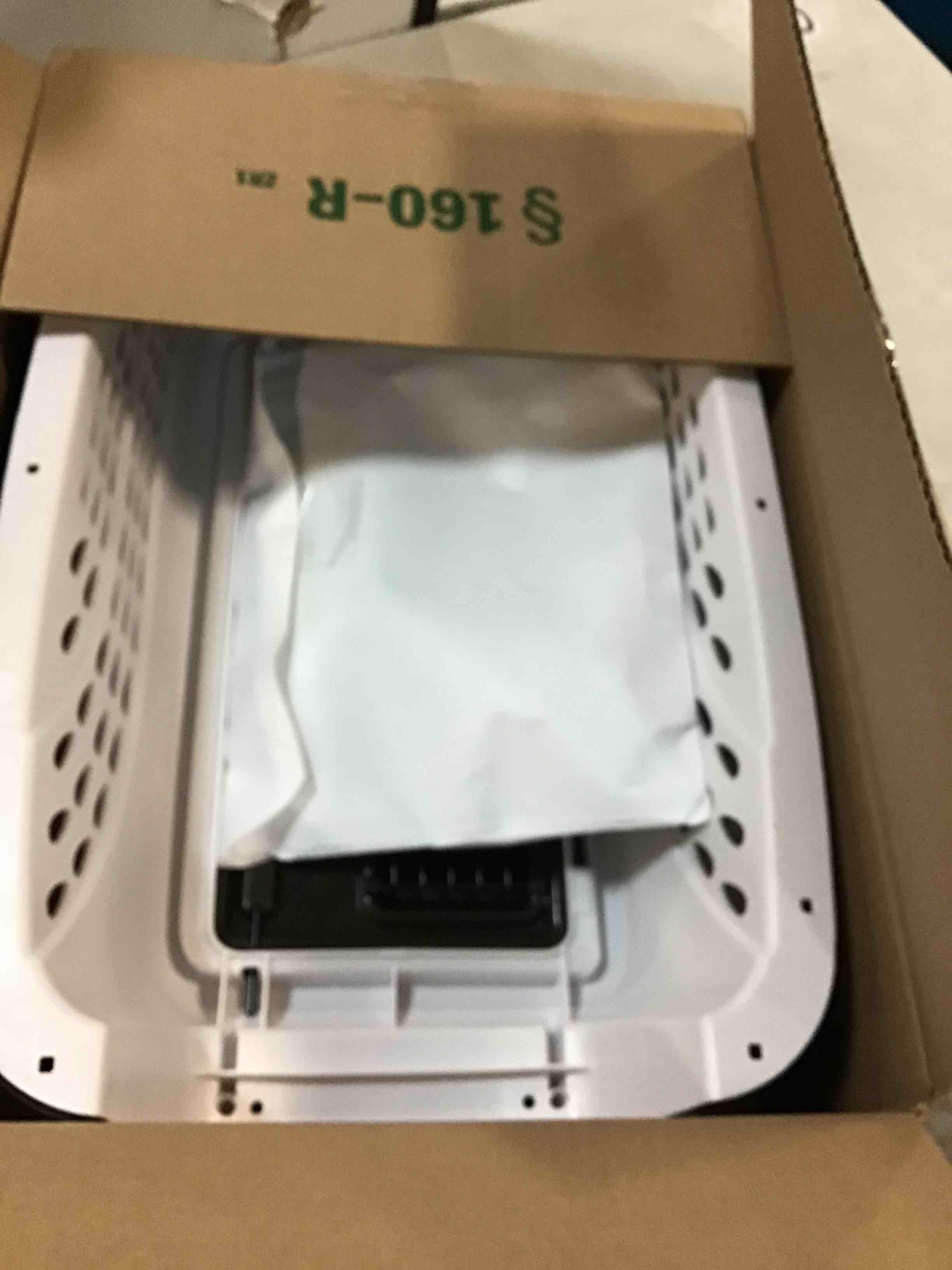 https://s3.amazonaws.com/lotting-images-prod/bidfta/PPE0026265_1728448089161.jpeg