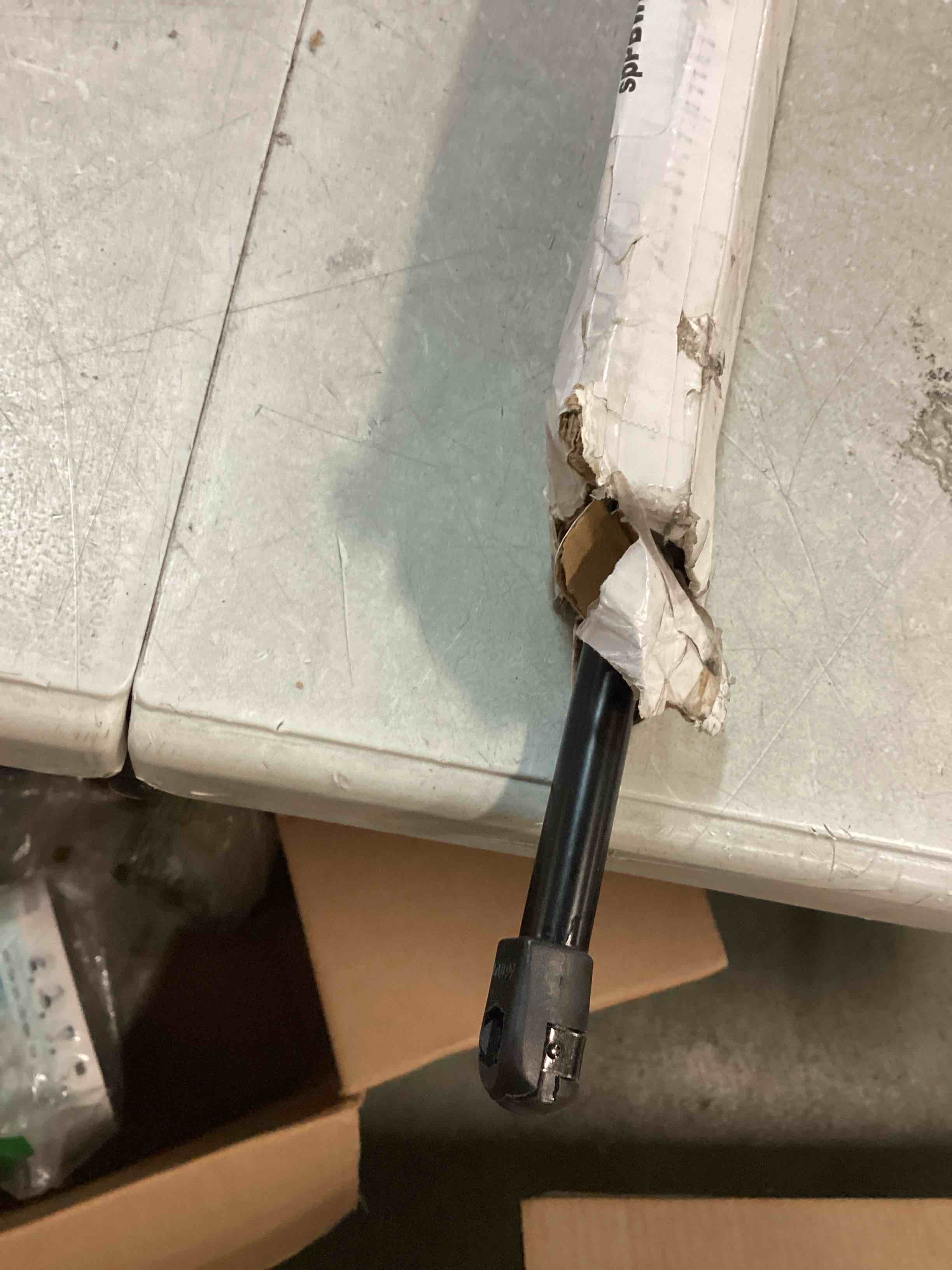 https://s3.amazonaws.com/lotting-images-prod/bidfta/PPE0026480_1728364243930.jpeg