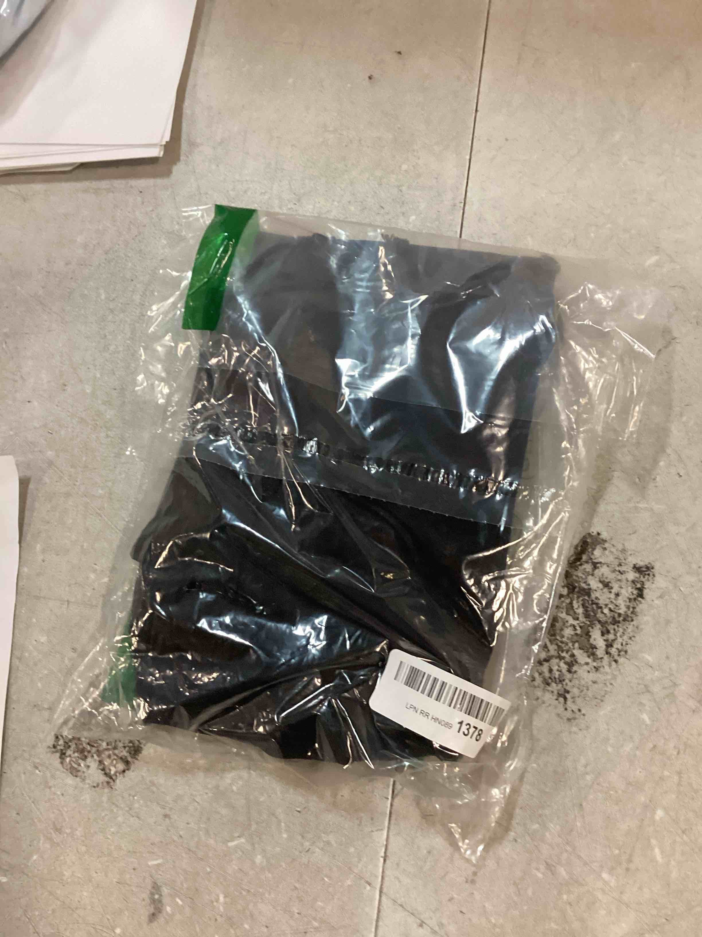 https://s3.amazonaws.com/lotting-images-prod/bidfta/PPE0026552_1728358870020.jpeg