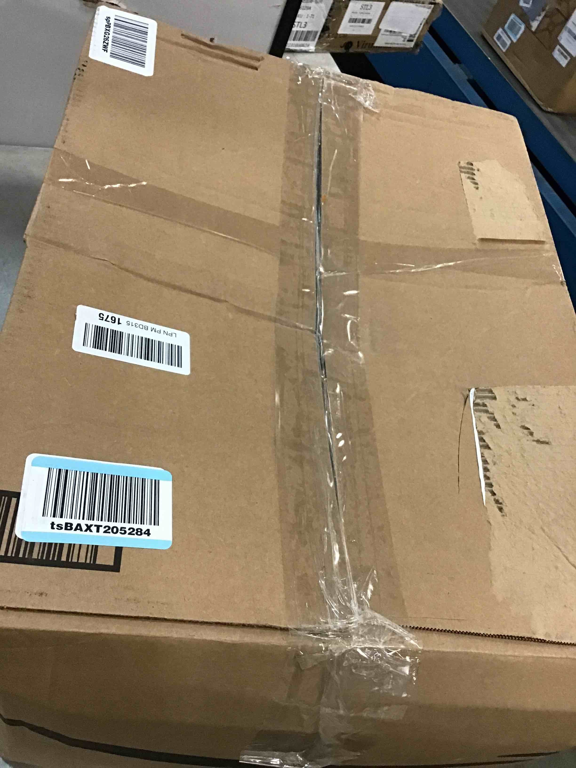 https://s3.amazonaws.com/lotting-images-prod/bidfta/PPE0027055_1728081496690.jpeg