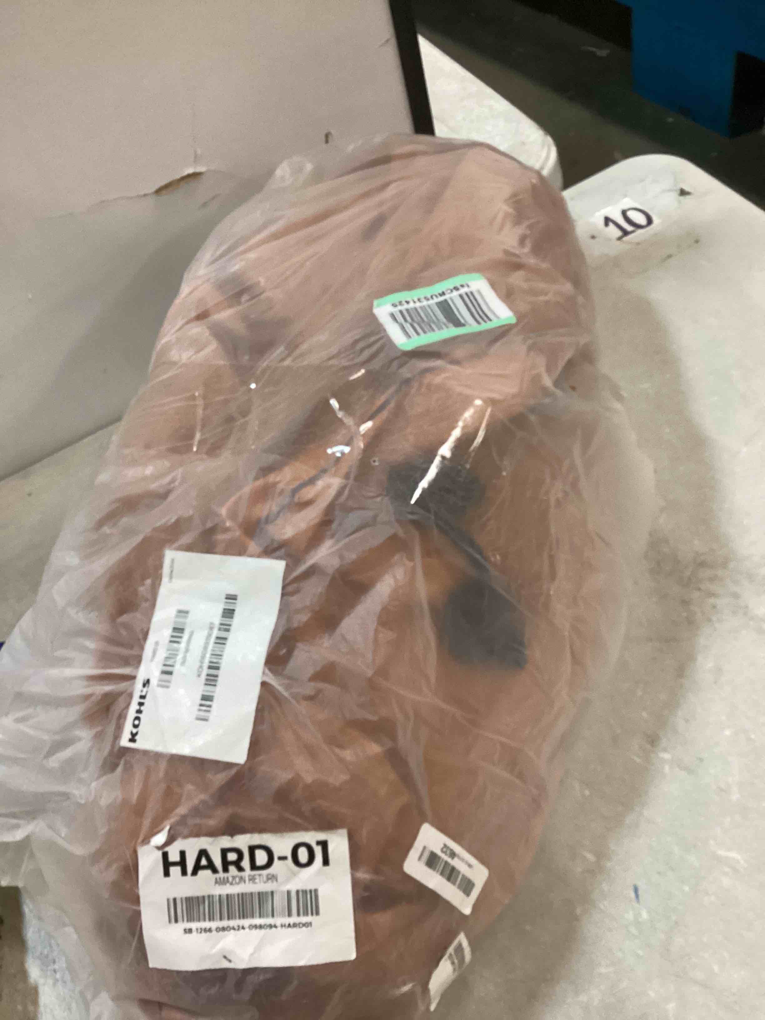 https://s3.amazonaws.com/lotting-images-prod/bidfta/PPE0027401_1727924152402.jpeg