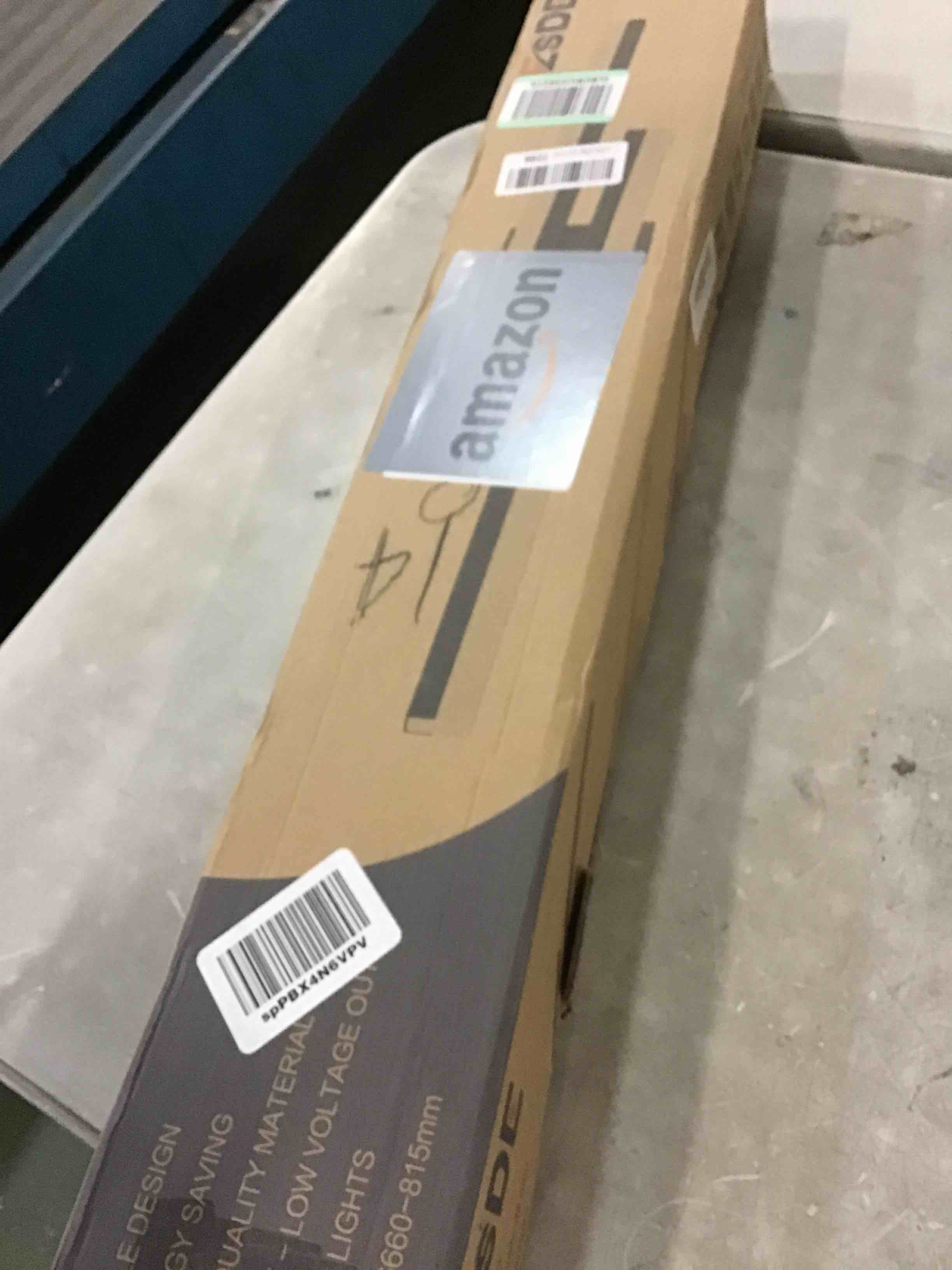 https://s3.amazonaws.com/lotting-images-prod/bidfta/PPE0027835_1727757779640.jpeg