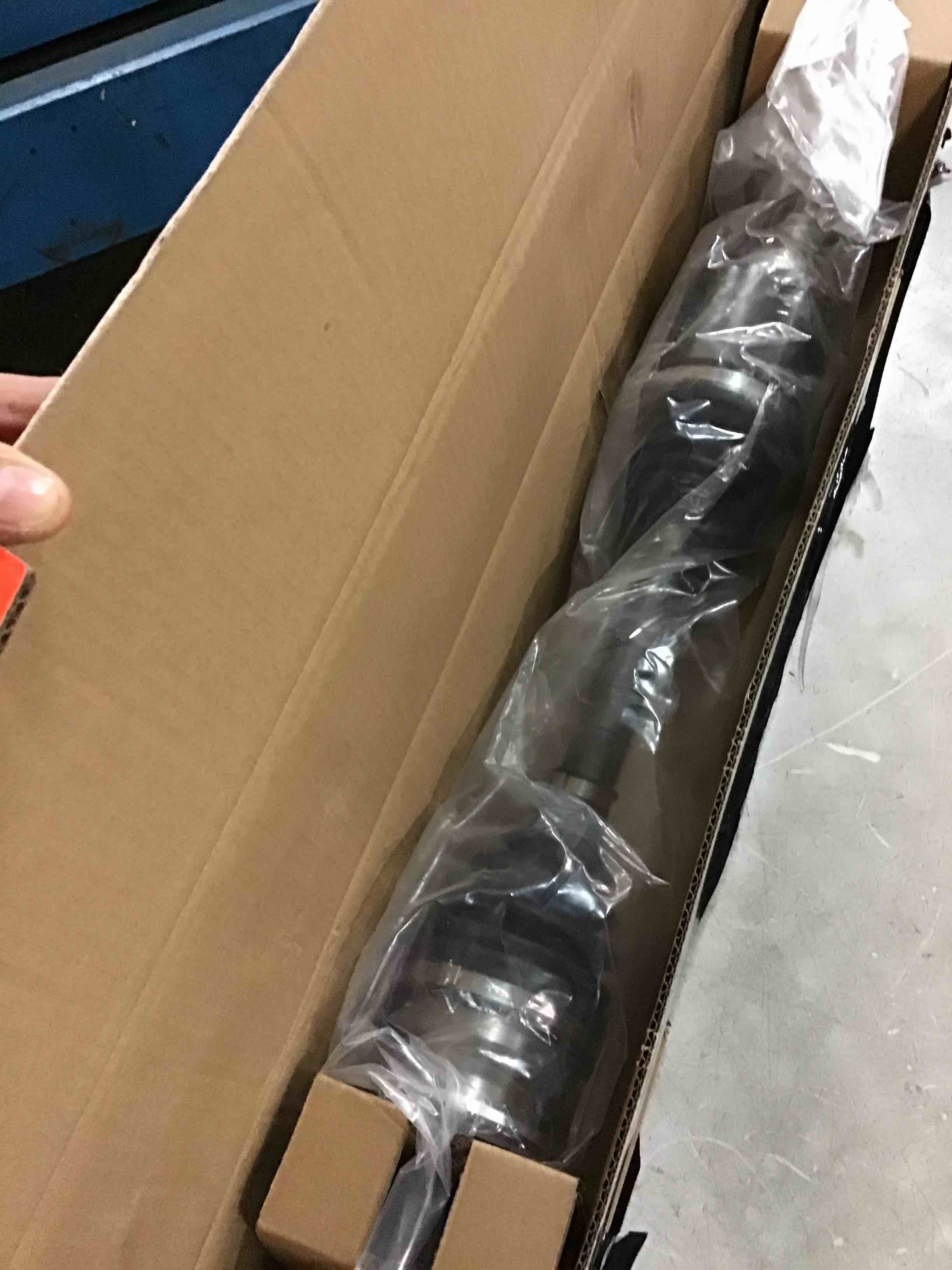 https://s3.amazonaws.com/lotting-images-prod/bidfta/PPE0027884_1727742929571.jpeg