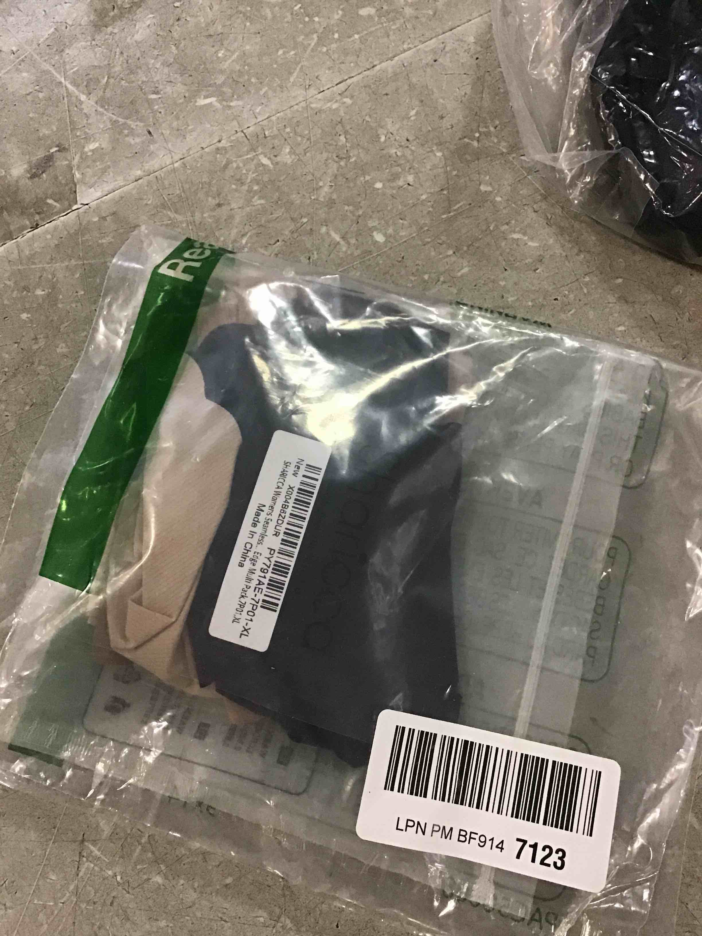 https://s3.amazonaws.com/lotting-images-prod/bidfta/PPE0027953_1727736293742.jpeg