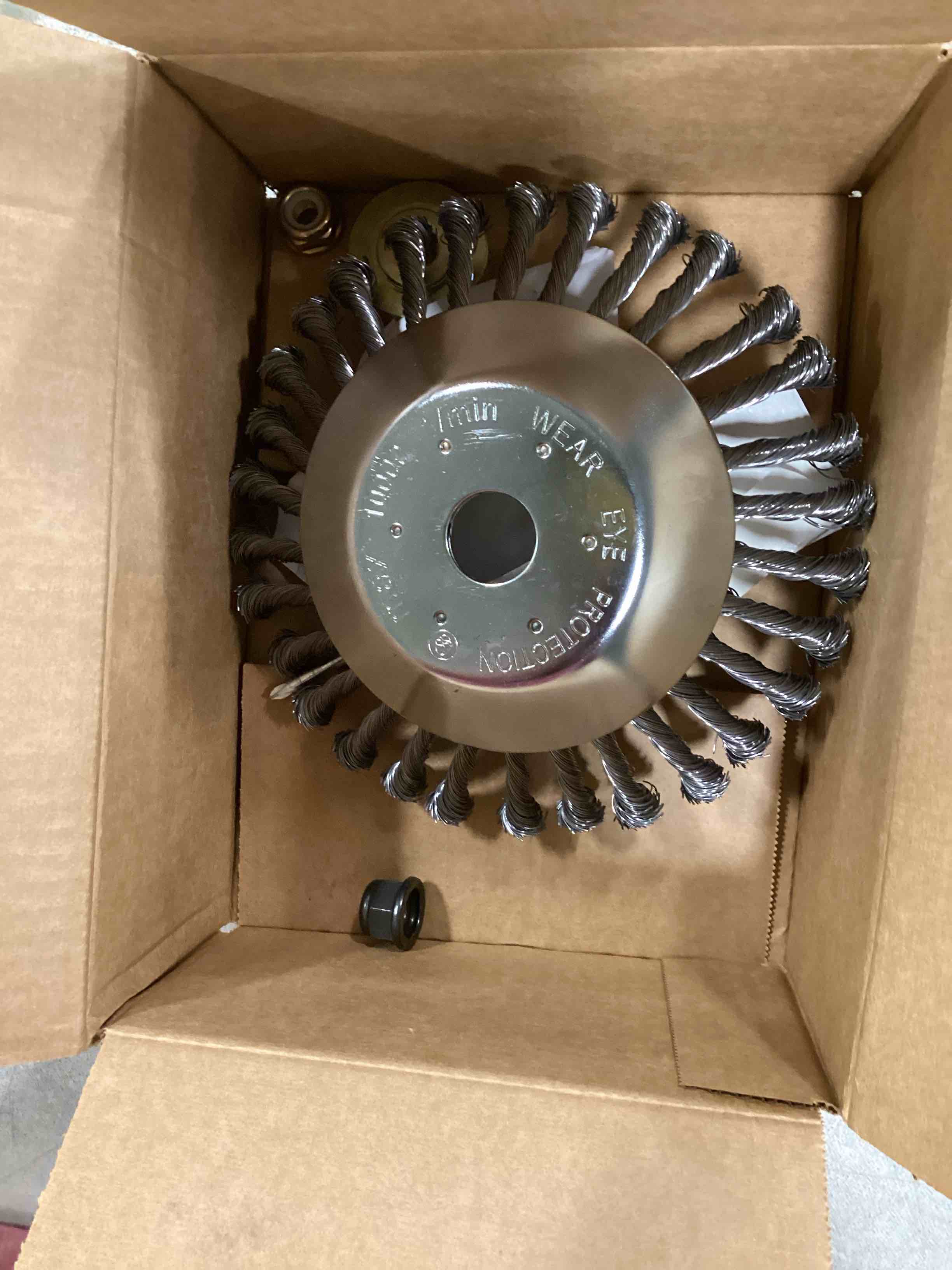 https://s3.amazonaws.com/lotting-images-prod/bidfta/PPE0029219_1724110836004.jpeg