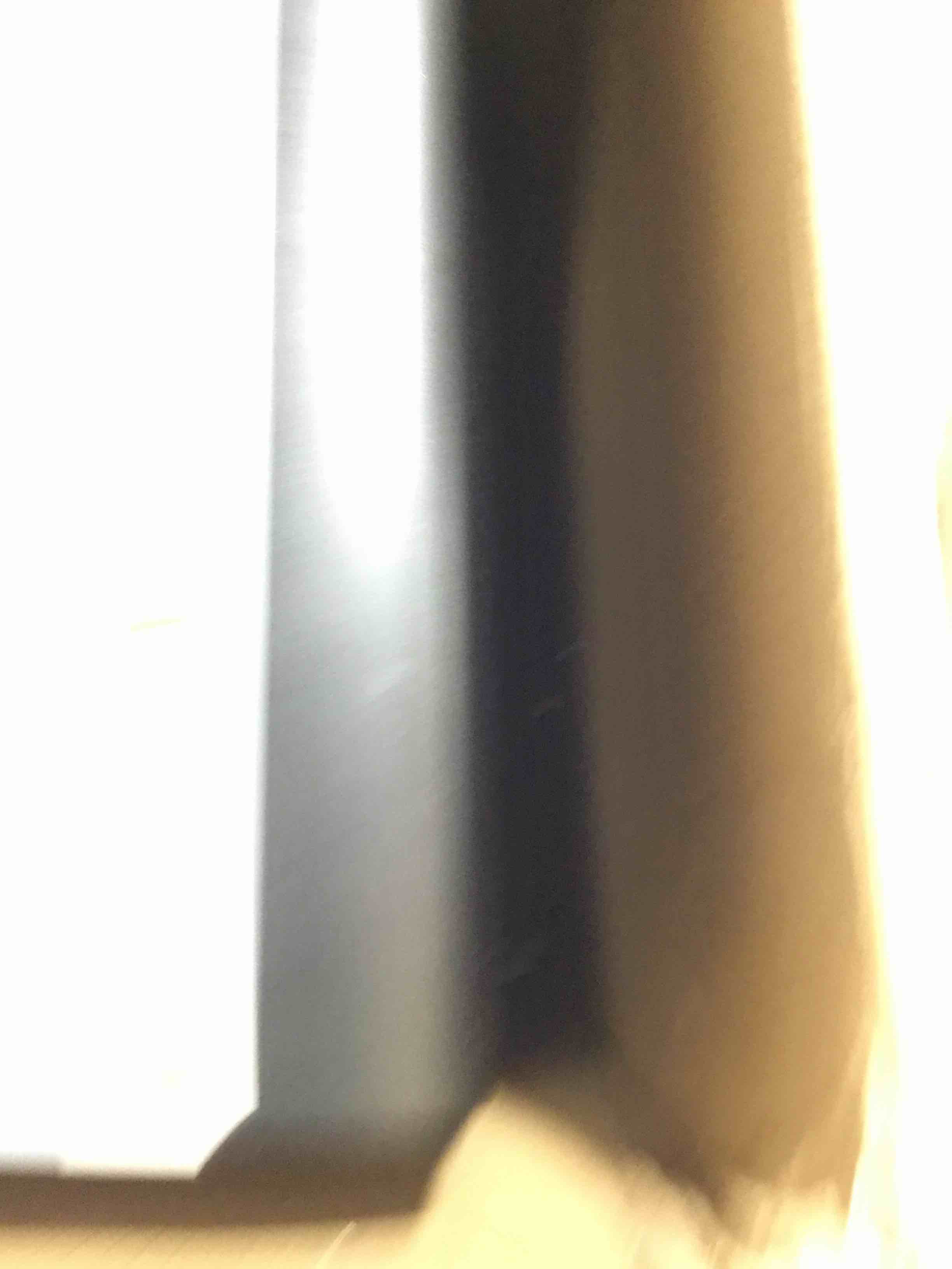 https://s3.amazonaws.com/lotting-images-prod/bidfta/PPE0031505_1724182989904.jpeg
