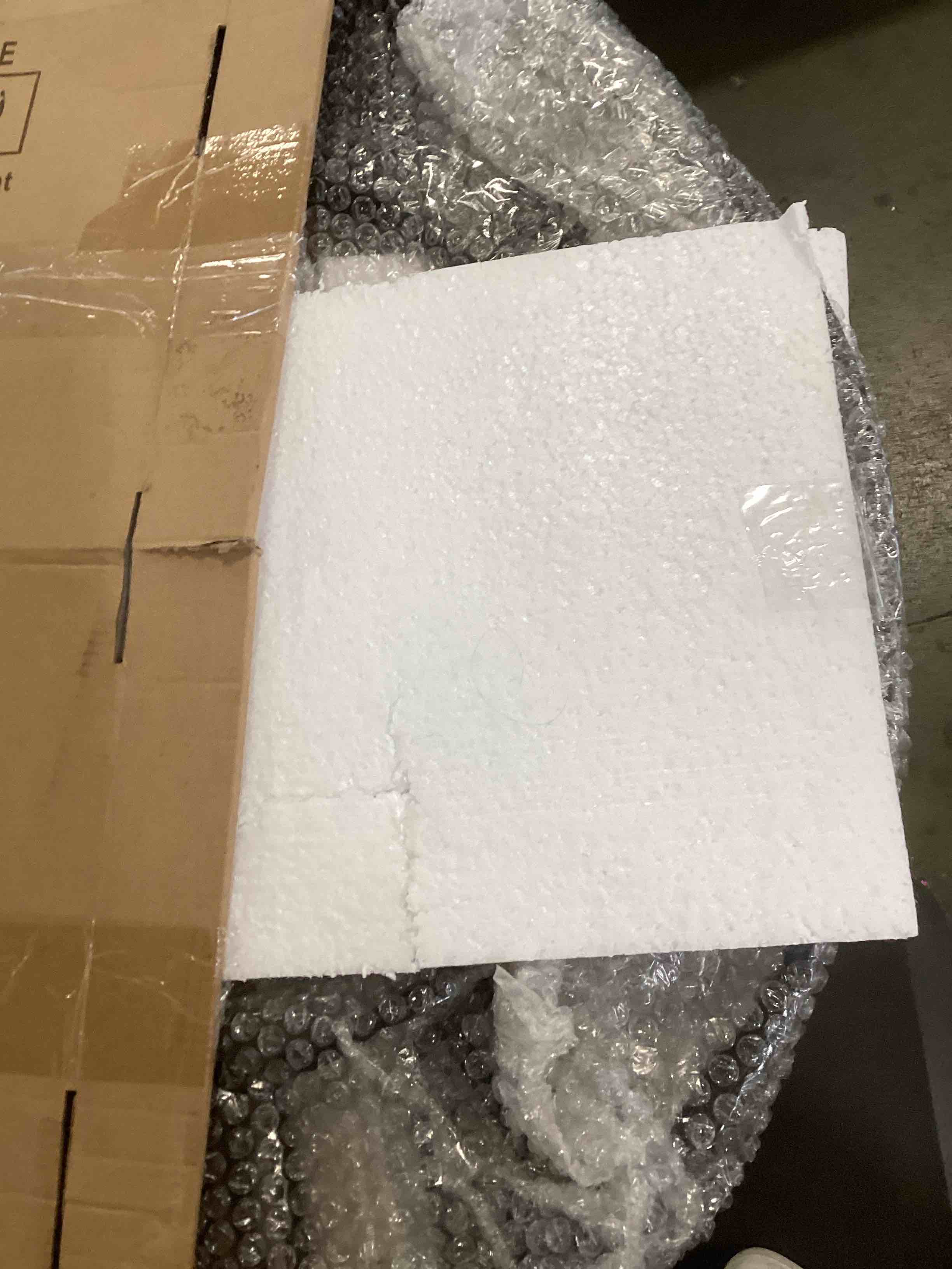 https://s3.amazonaws.com/lotting-images-prod/bidfta/PPE0032579_1724250519825.jpeg