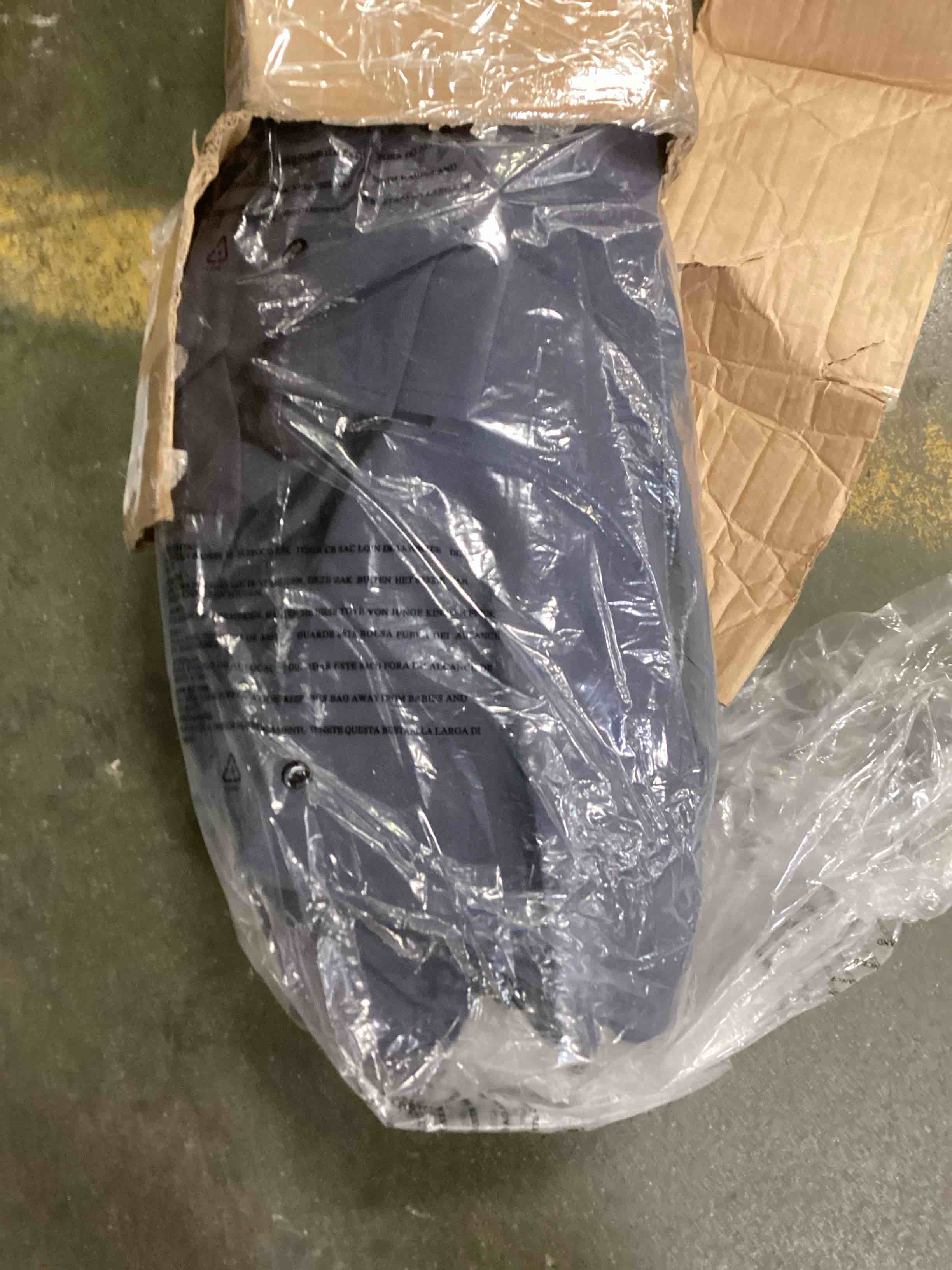 https://s3.amazonaws.com/lotting-images-prod/bidfta/PPE0032613_1724245032778.jpeg