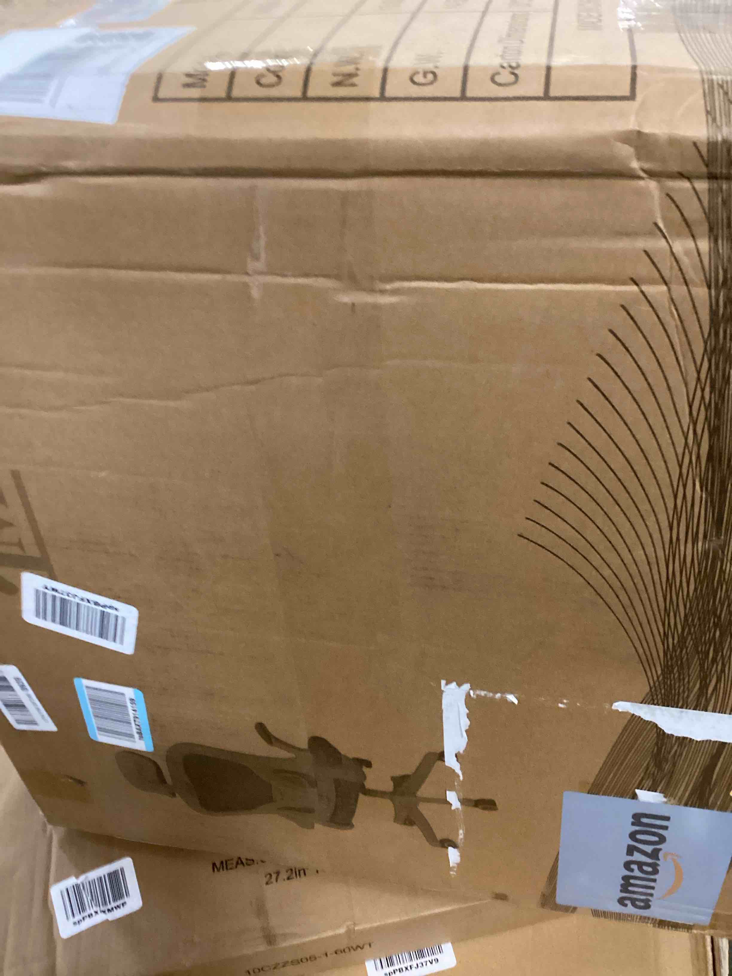 https://s3.amazonaws.com/lotting-images-prod/bidfta/PPE0033028_1724079018730.jpeg