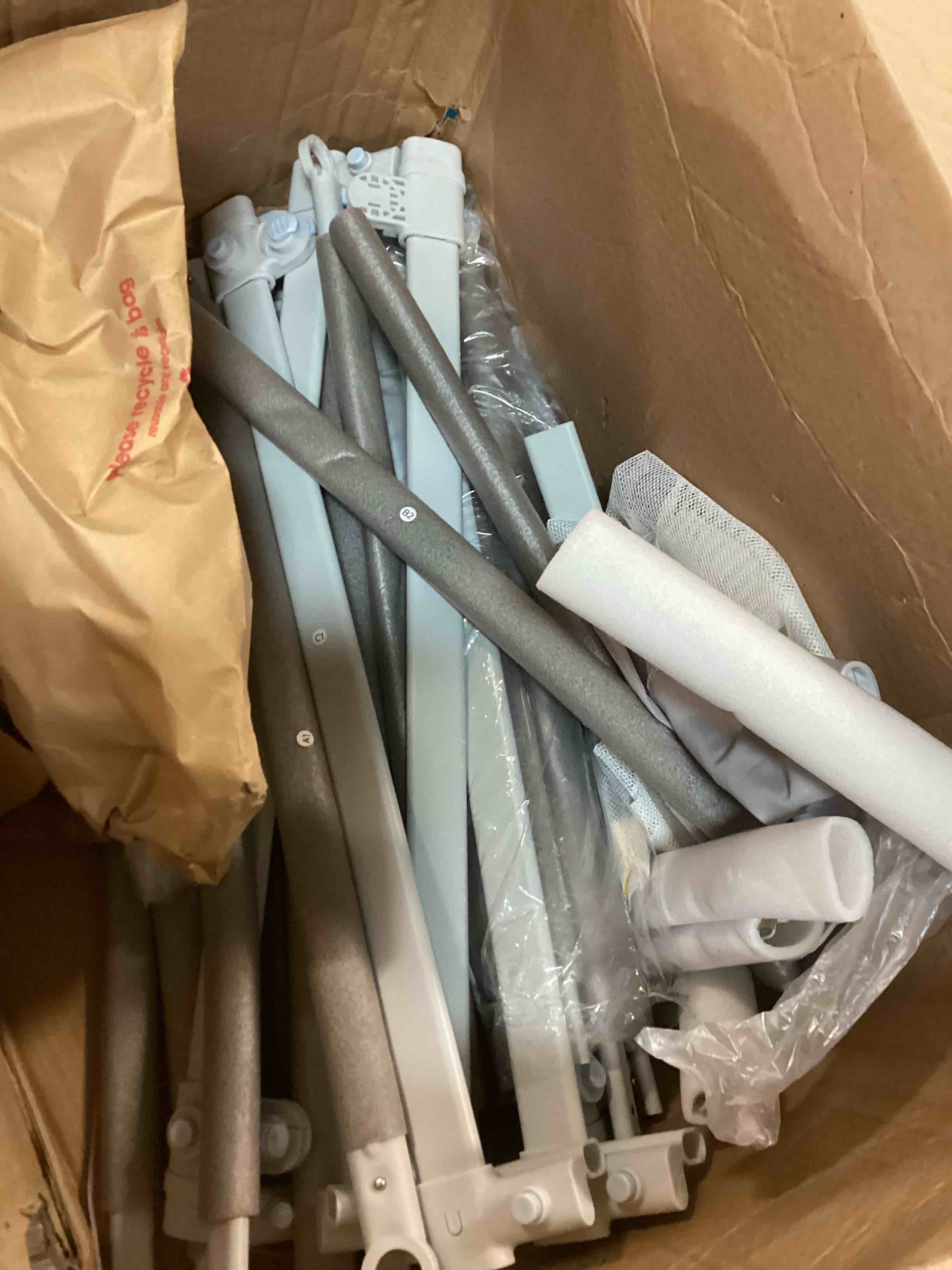 https://s3.amazonaws.com/lotting-images-prod/bidfta/PPE0033525_1723641010457.jpeg