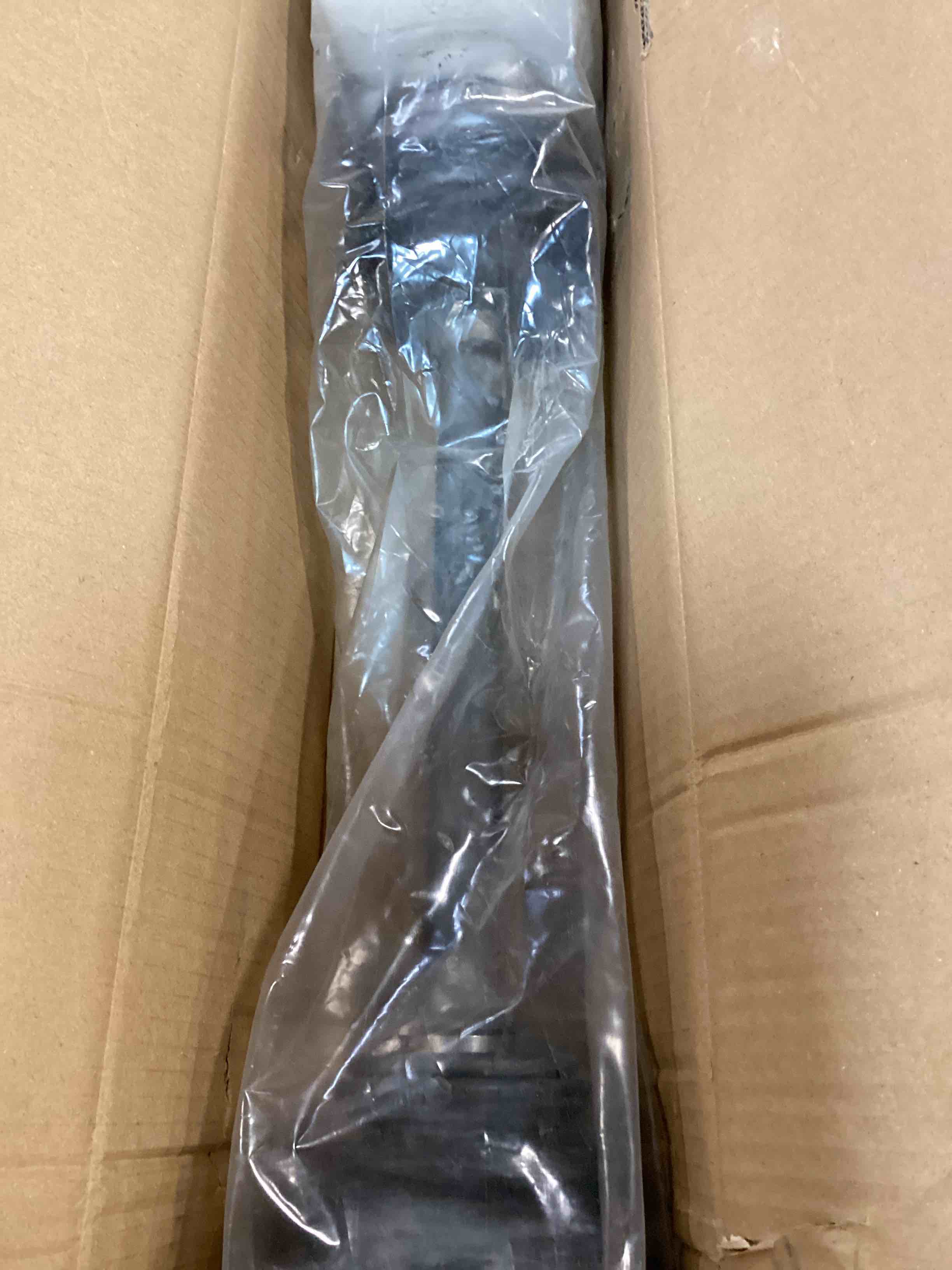 https://s3.amazonaws.com/lotting-images-prod/bidfta/PPE0033573_1723578812281.jpeg