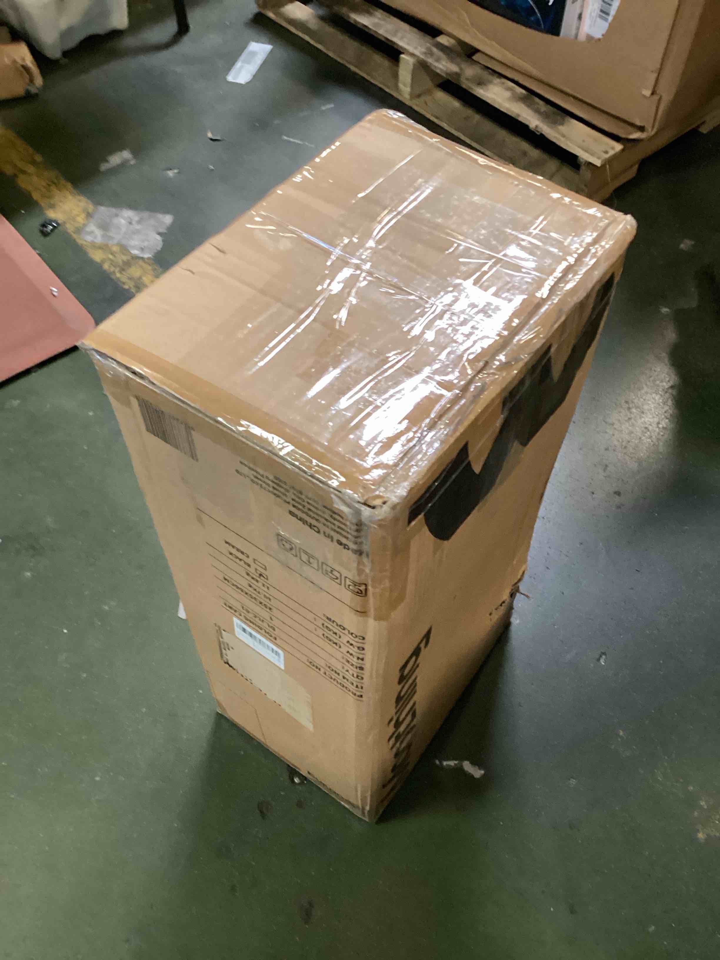 https://s3.amazonaws.com/lotting-images-prod/bidfta/PPE0034094_1728582249216.jpeg