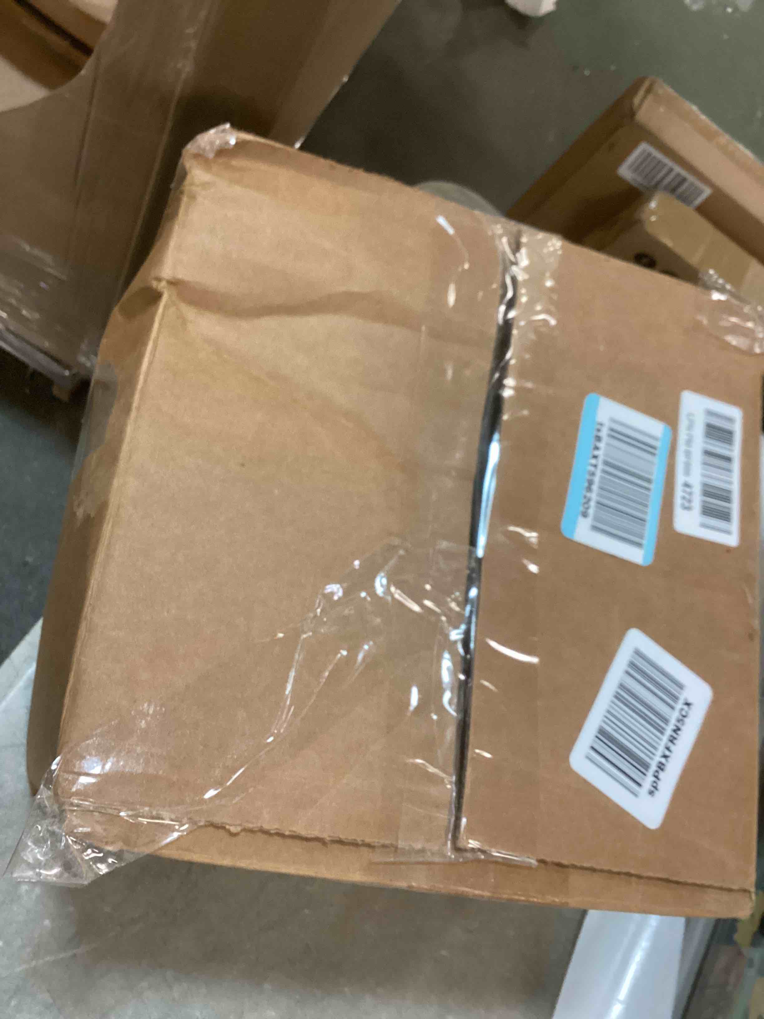 https://s3.amazonaws.com/lotting-images-prod/bidfta/PPE0034315_1724683899080.jpeg