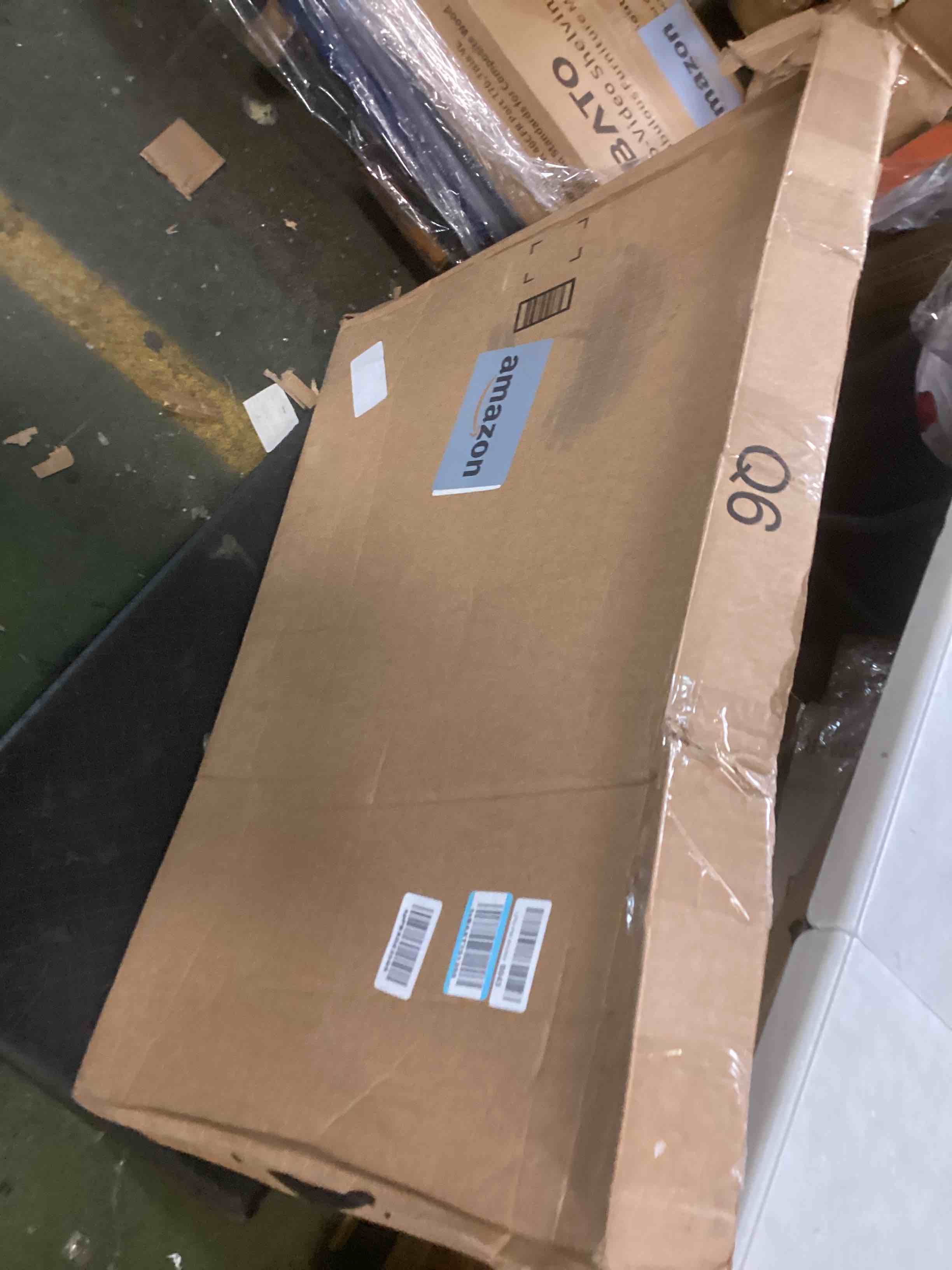 https://s3.amazonaws.com/lotting-images-prod/bidfta/PPE0034731_1724351929052.jpeg