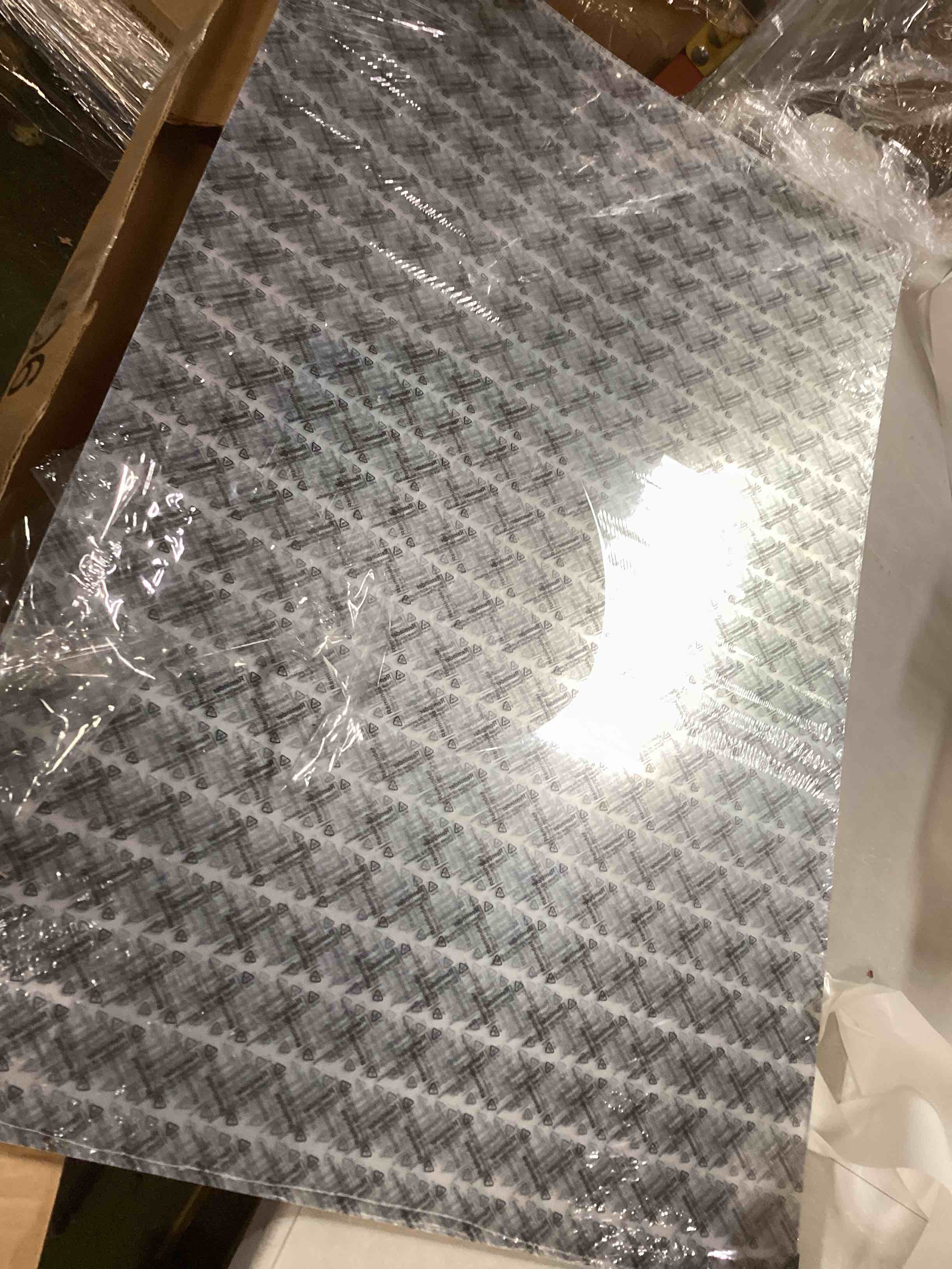 https://s3.amazonaws.com/lotting-images-prod/bidfta/PPE0034731_1724351943674.jpeg