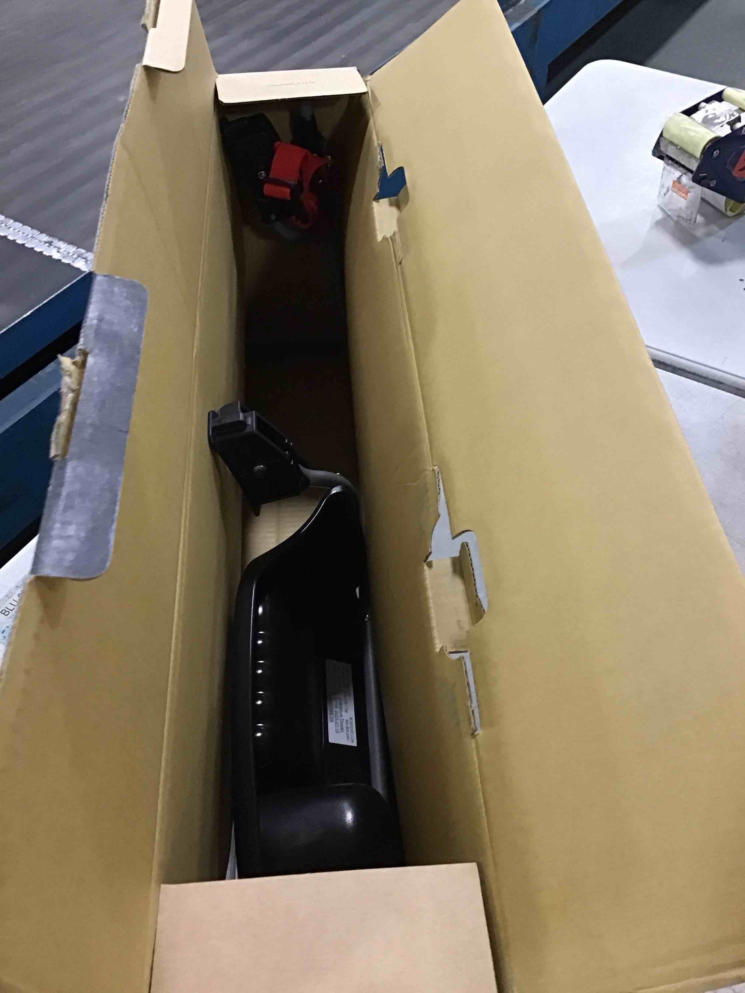 https://s3.amazonaws.com/lotting-images-prod/bidfta/PPE0035045_1724291346769.jpeg