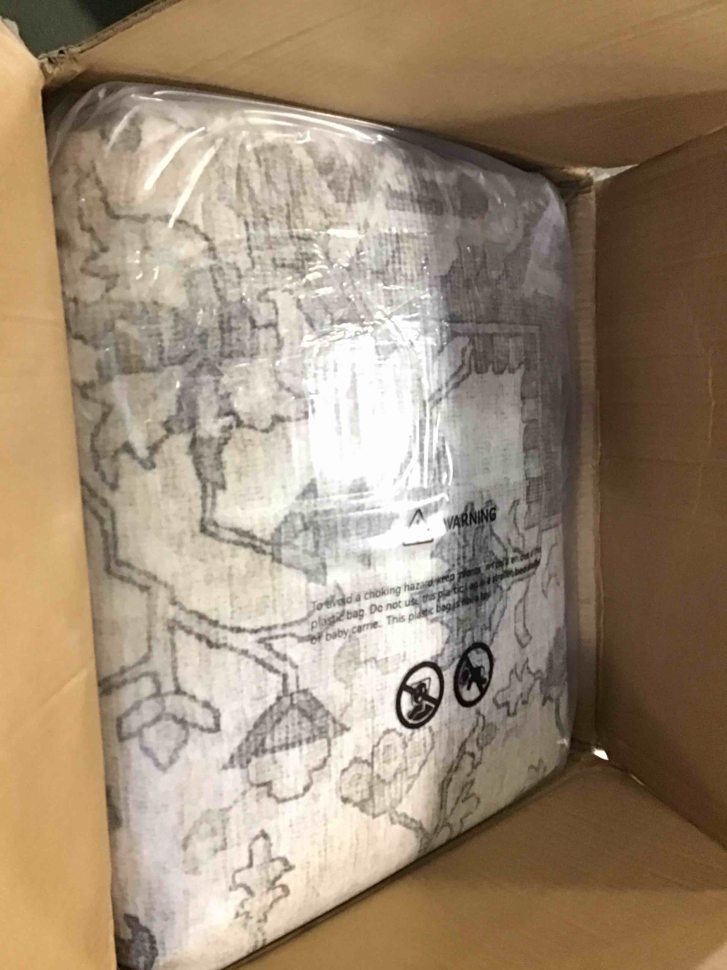 https://s3.amazonaws.com/lotting-images-prod/bidfta/PPE0035113_1724280425446.jpeg
