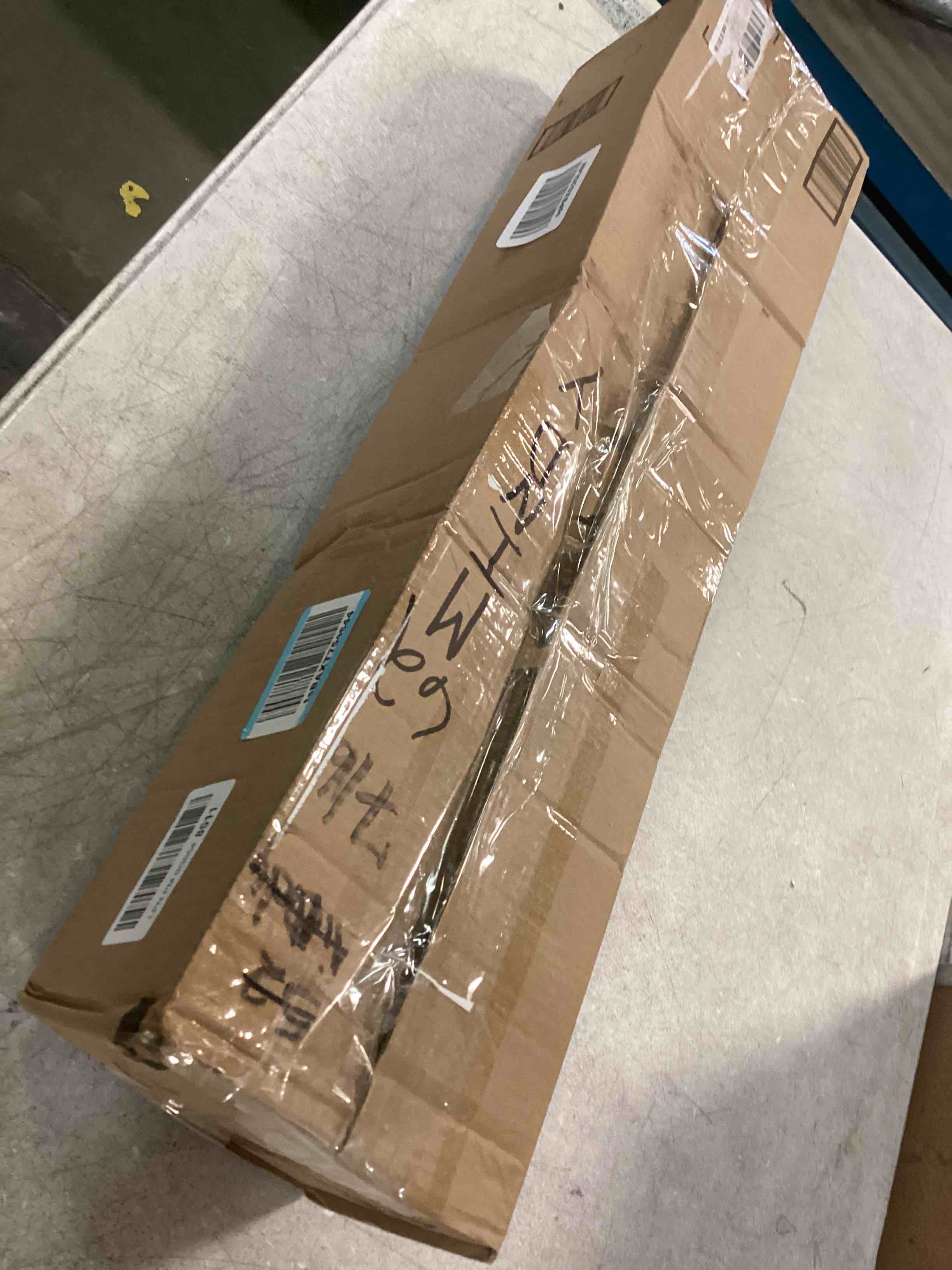 https://s3.amazonaws.com/lotting-images-prod/bidfta/PPE0035375_1724247217589.jpeg