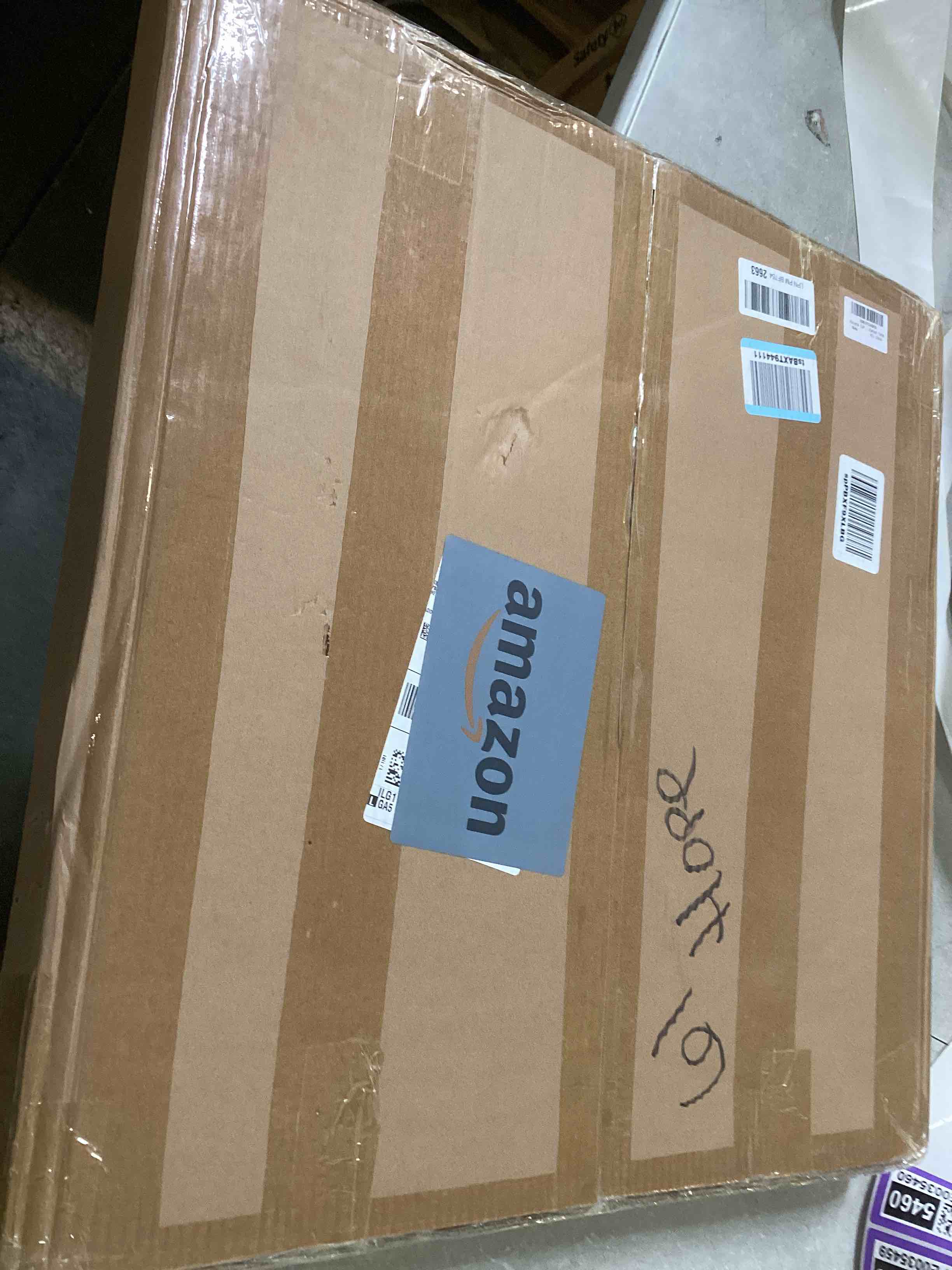 https://s3.amazonaws.com/lotting-images-prod/bidfta/PPE0035460_1724181922309.jpeg