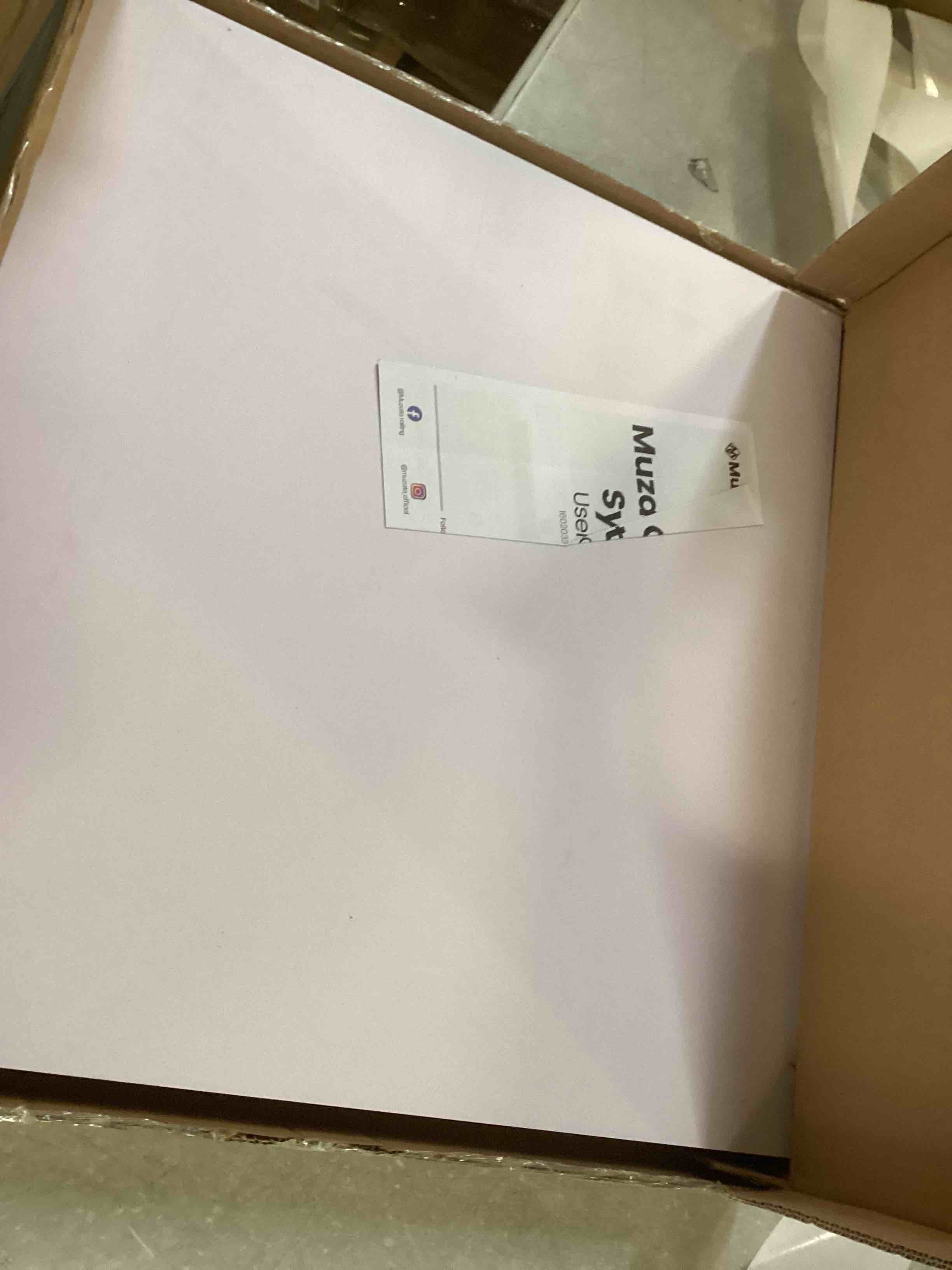 https://s3.amazonaws.com/lotting-images-prod/bidfta/PPE0035460_1724181944901.jpeg