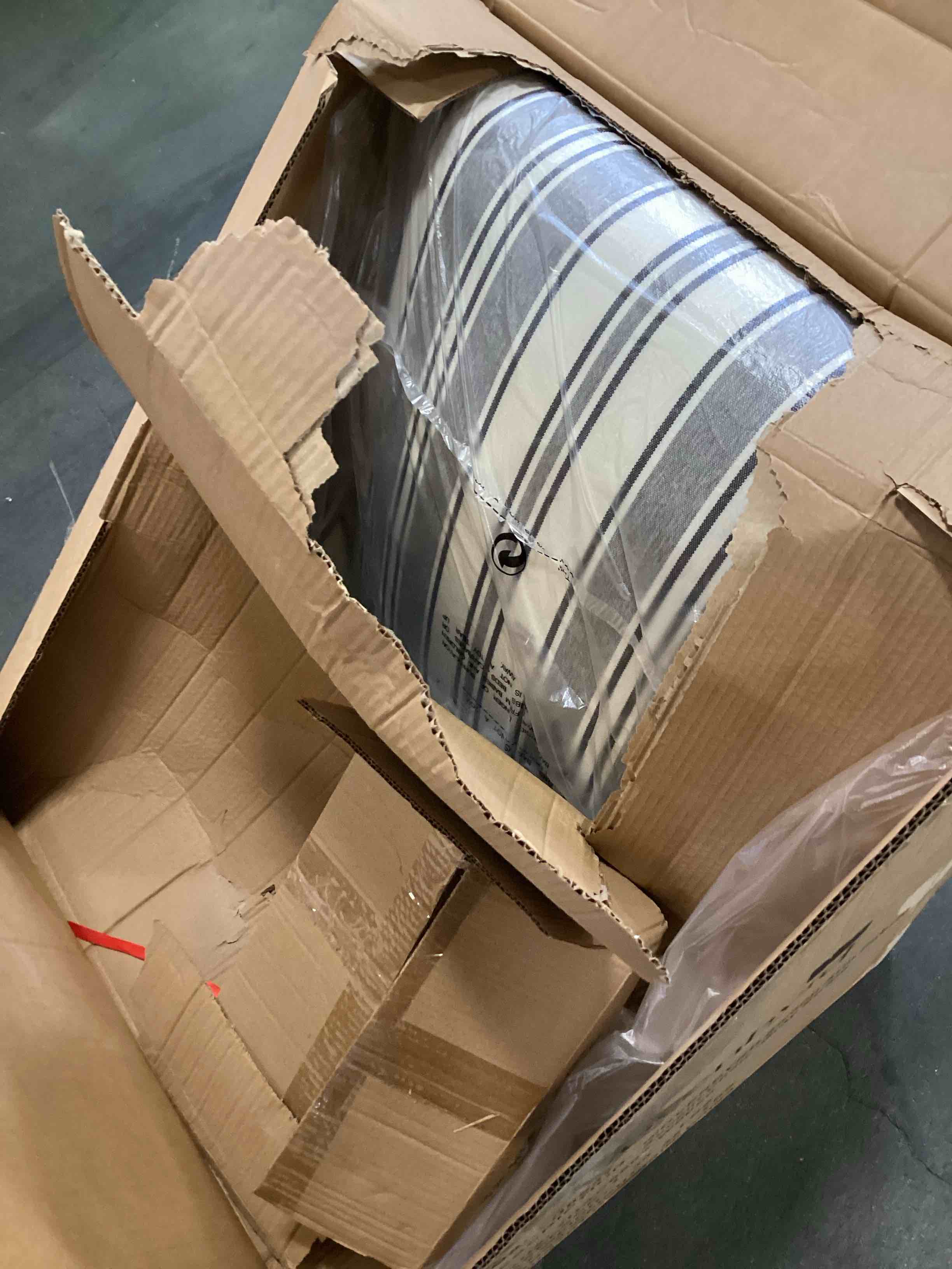 https://s3.amazonaws.com/lotting-images-prod/bidfta/PPE0036535_1746818068307.jpeg