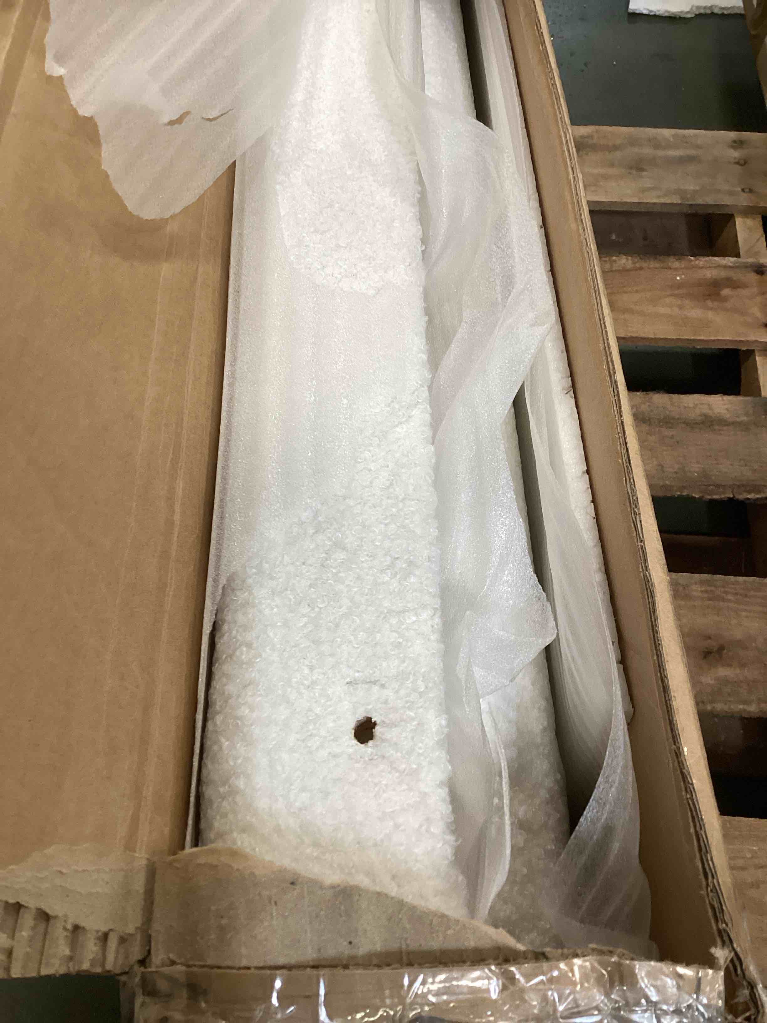 https://s3.amazonaws.com/lotting-images-prod/bidfta/PPE0037023_1746637026390.jpeg