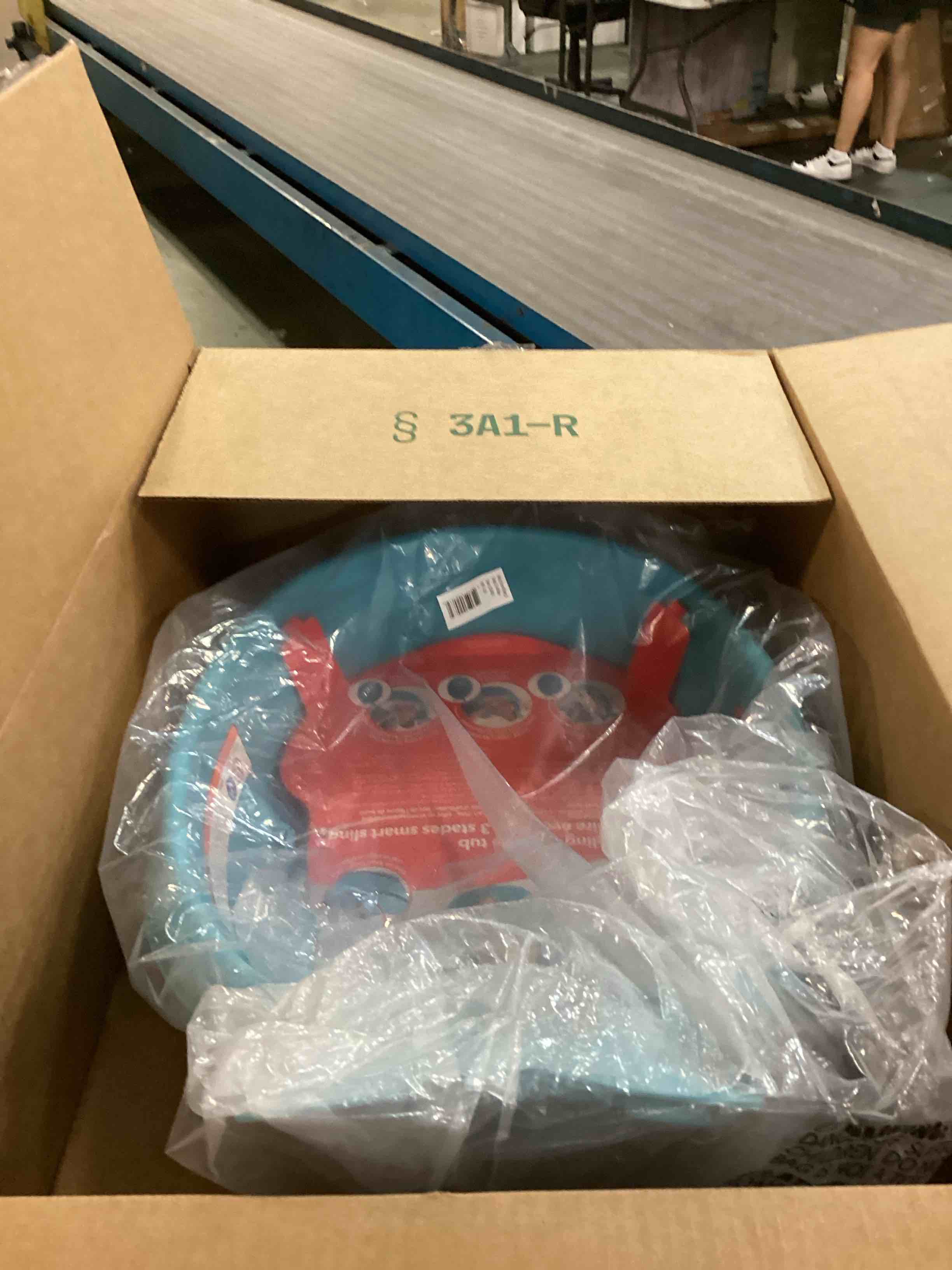 https://s3.amazonaws.com/lotting-images-prod/bidfta/PPE0038199_1724902588104.jpeg
