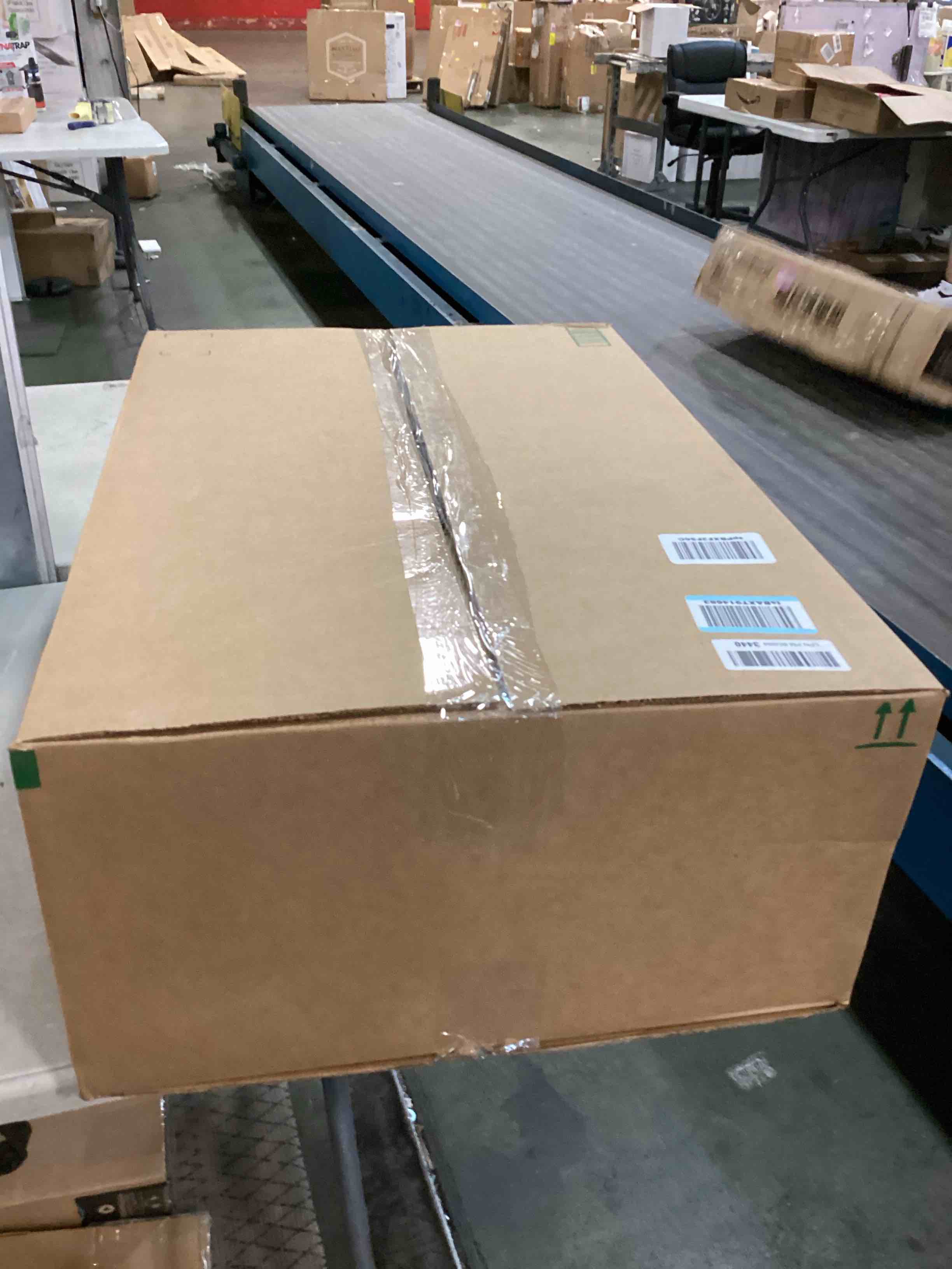https://s3.amazonaws.com/lotting-images-prod/bidfta/PPE0038199_1724902603672.jpeg