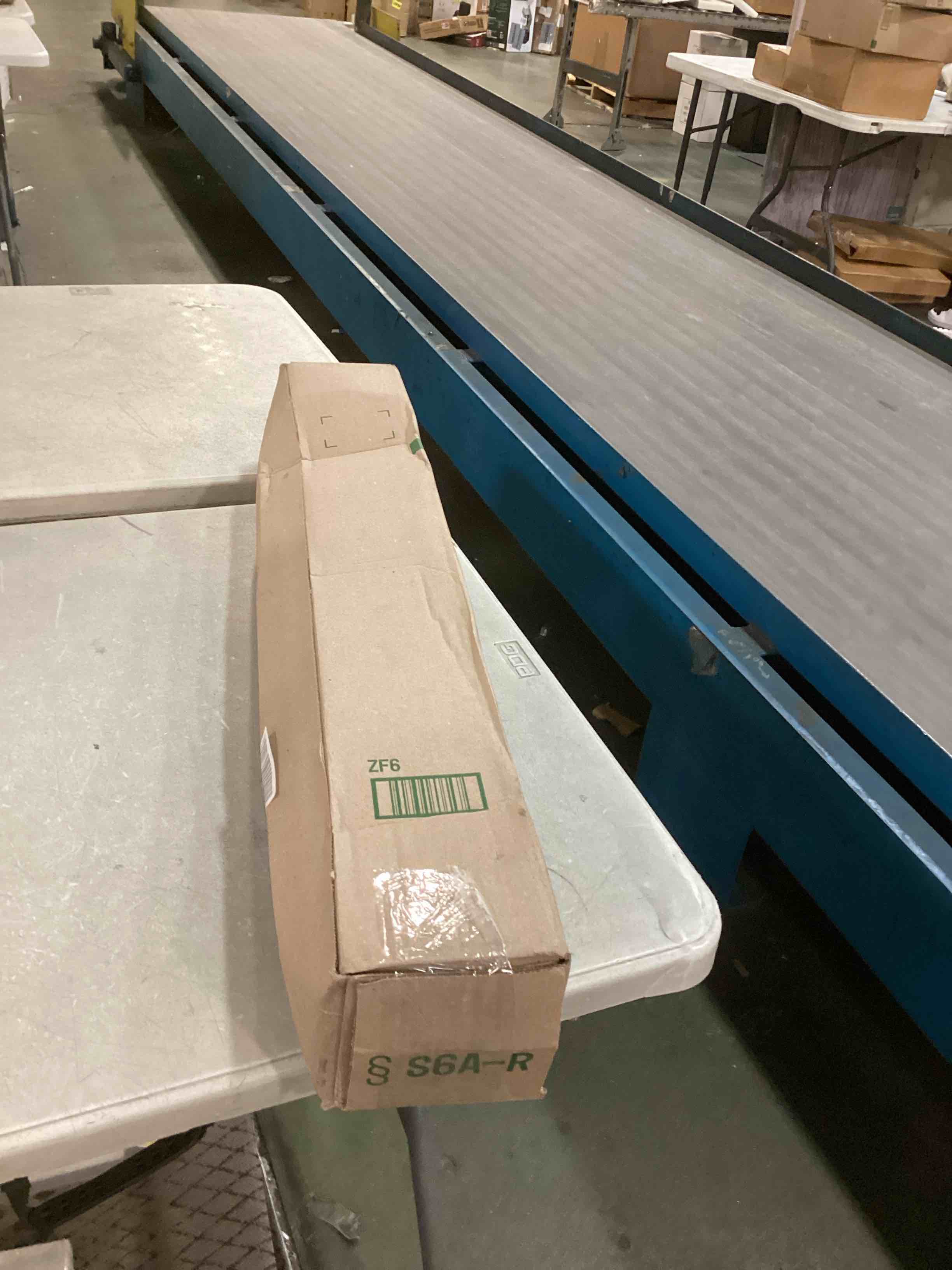 https://s3.amazonaws.com/lotting-images-prod/bidfta/PPE0038485_1724734644453.jpeg
