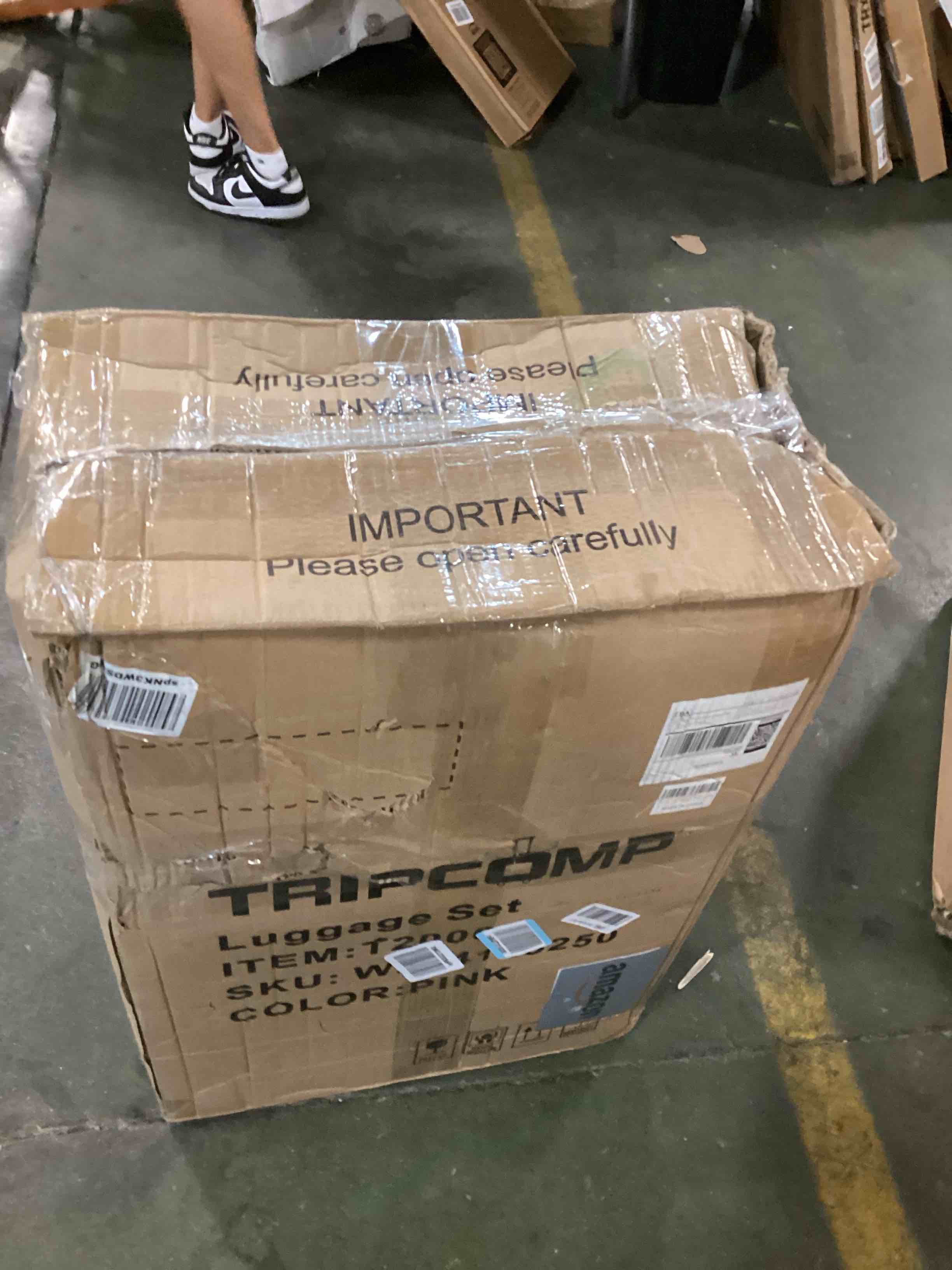 https://s3.amazonaws.com/lotting-images-prod/bidfta/PPE0038696_1724475206389.jpeg