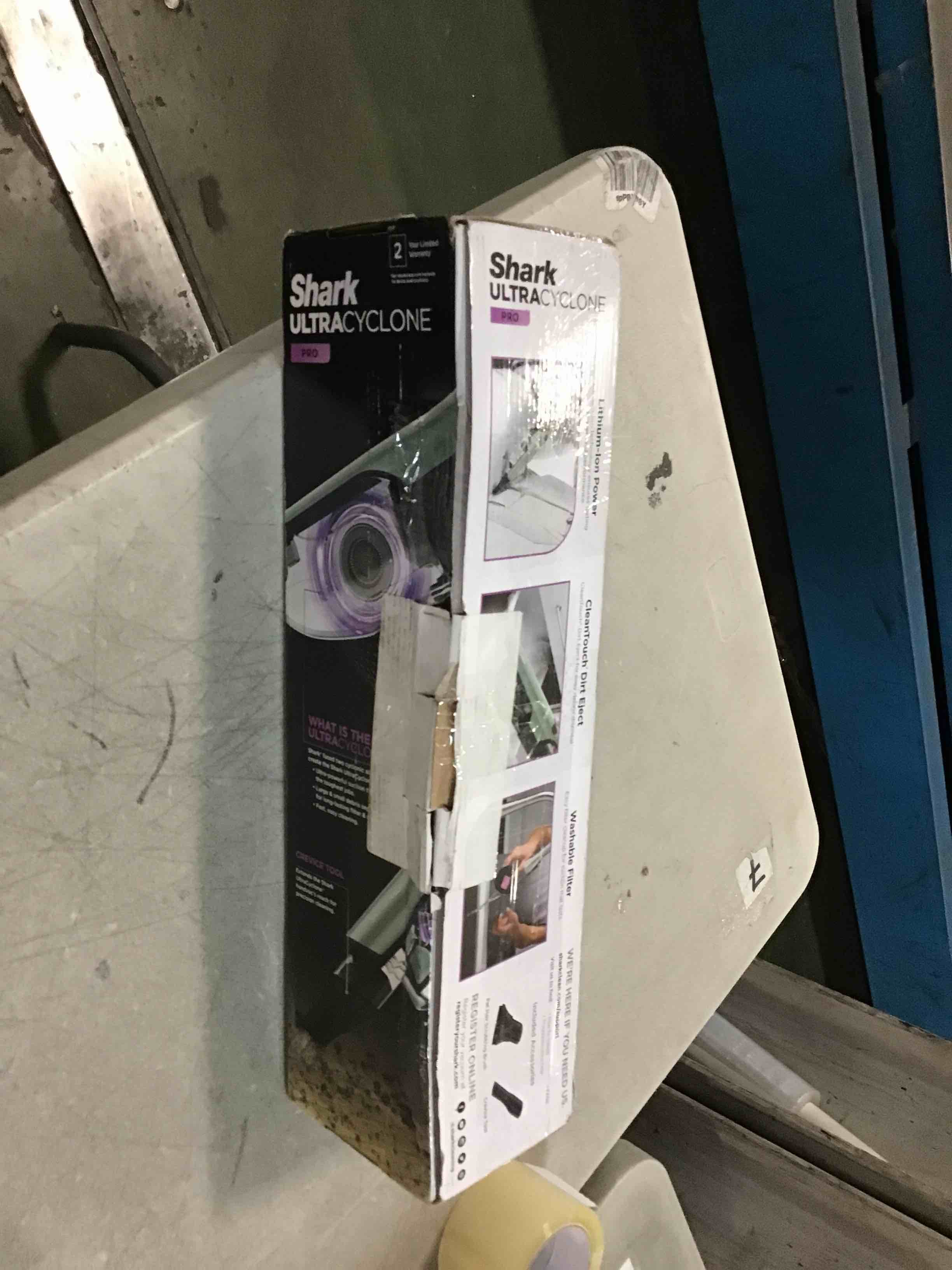 https://s3.amazonaws.com/lotting-images-prod/bidfta/PPE0040909_1724104068730.jpeg