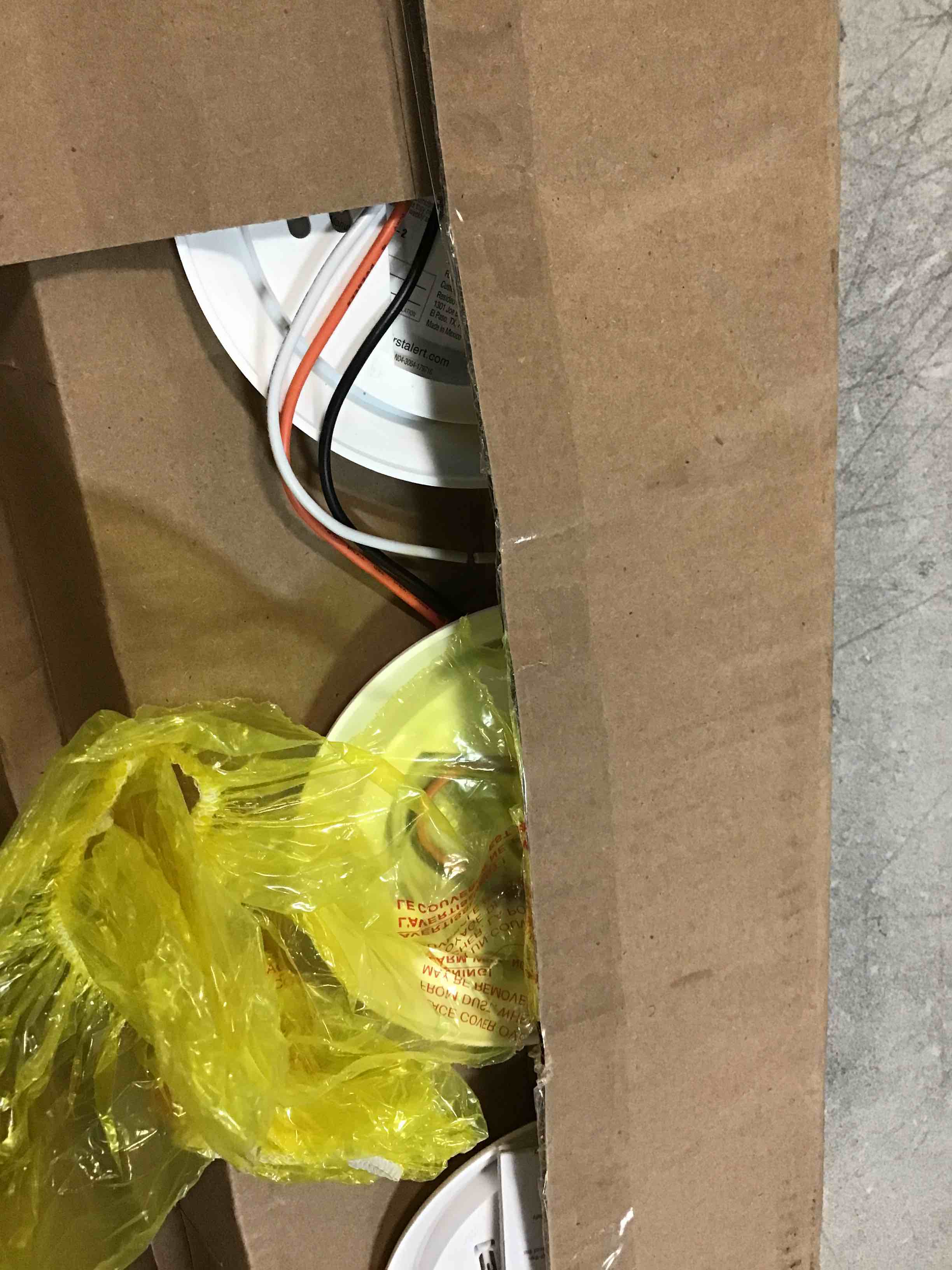 https://s3.amazonaws.com/lotting-images-prod/bidfta/PPE0040959_1723869059016.jpeg