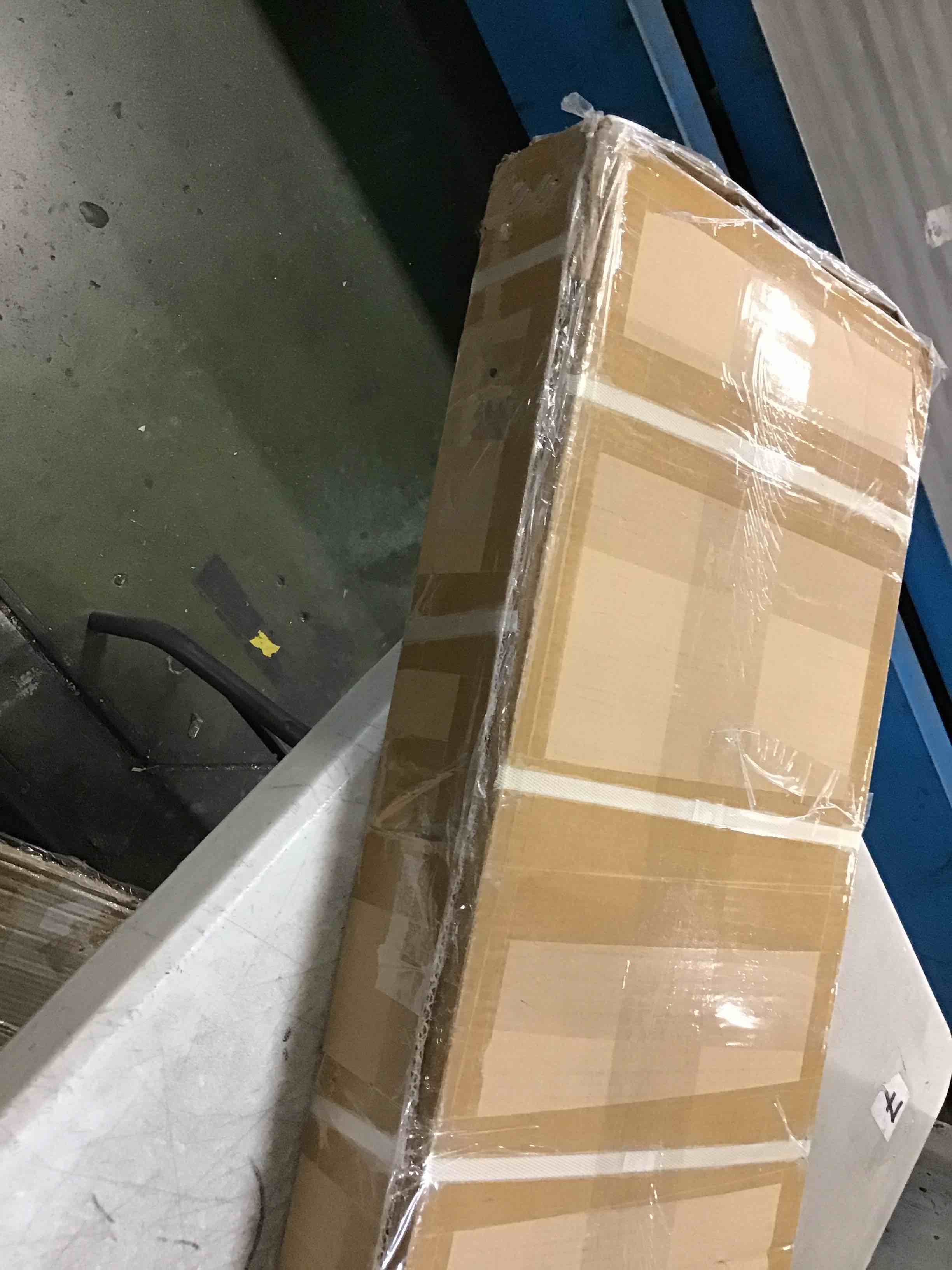 https://s3.amazonaws.com/lotting-images-prod/bidfta/PPE0041108_1723847756884.jpeg