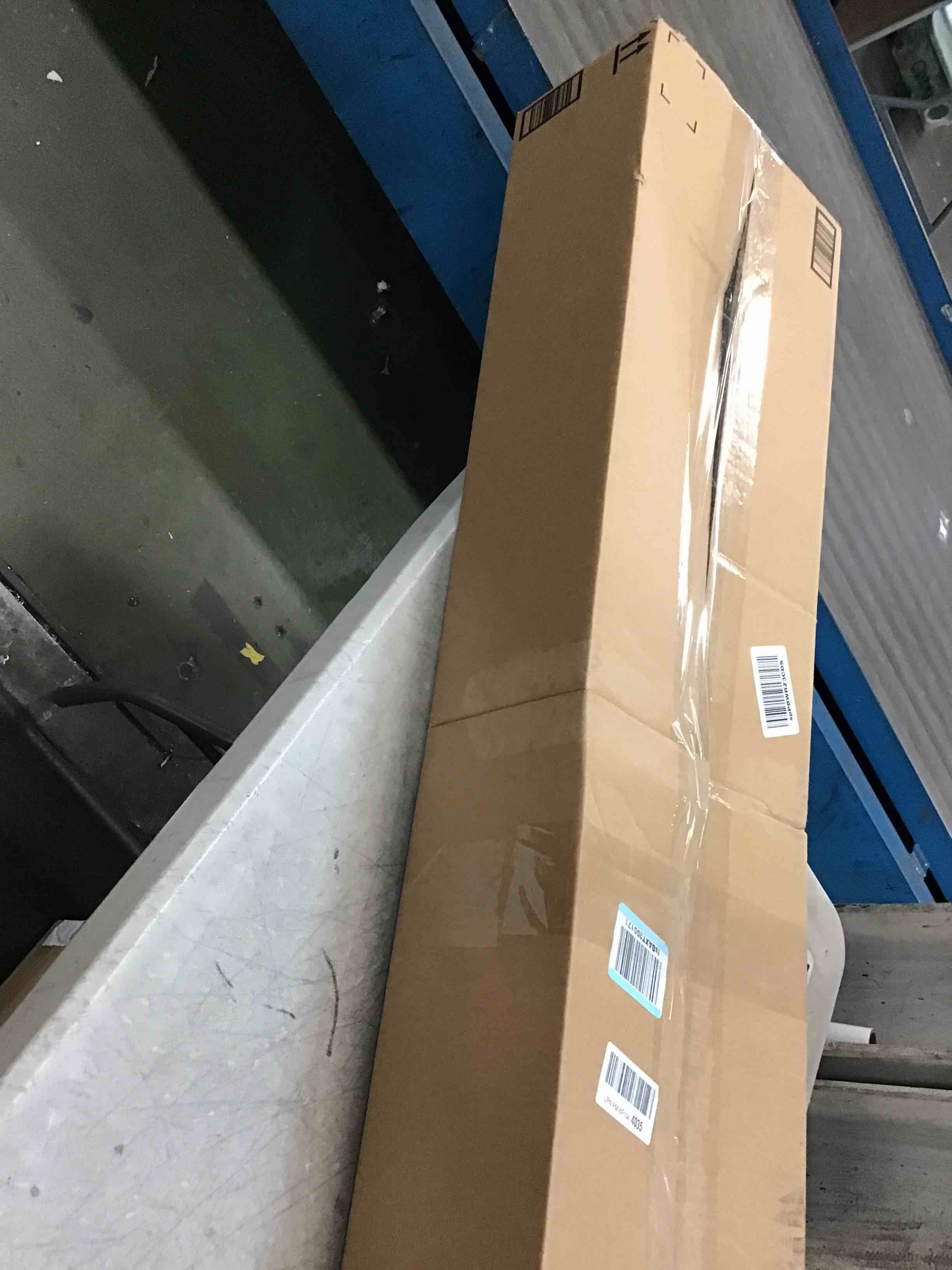 https://s3.amazonaws.com/lotting-images-prod/bidfta/PPE0041147_1723844902104.jpeg
