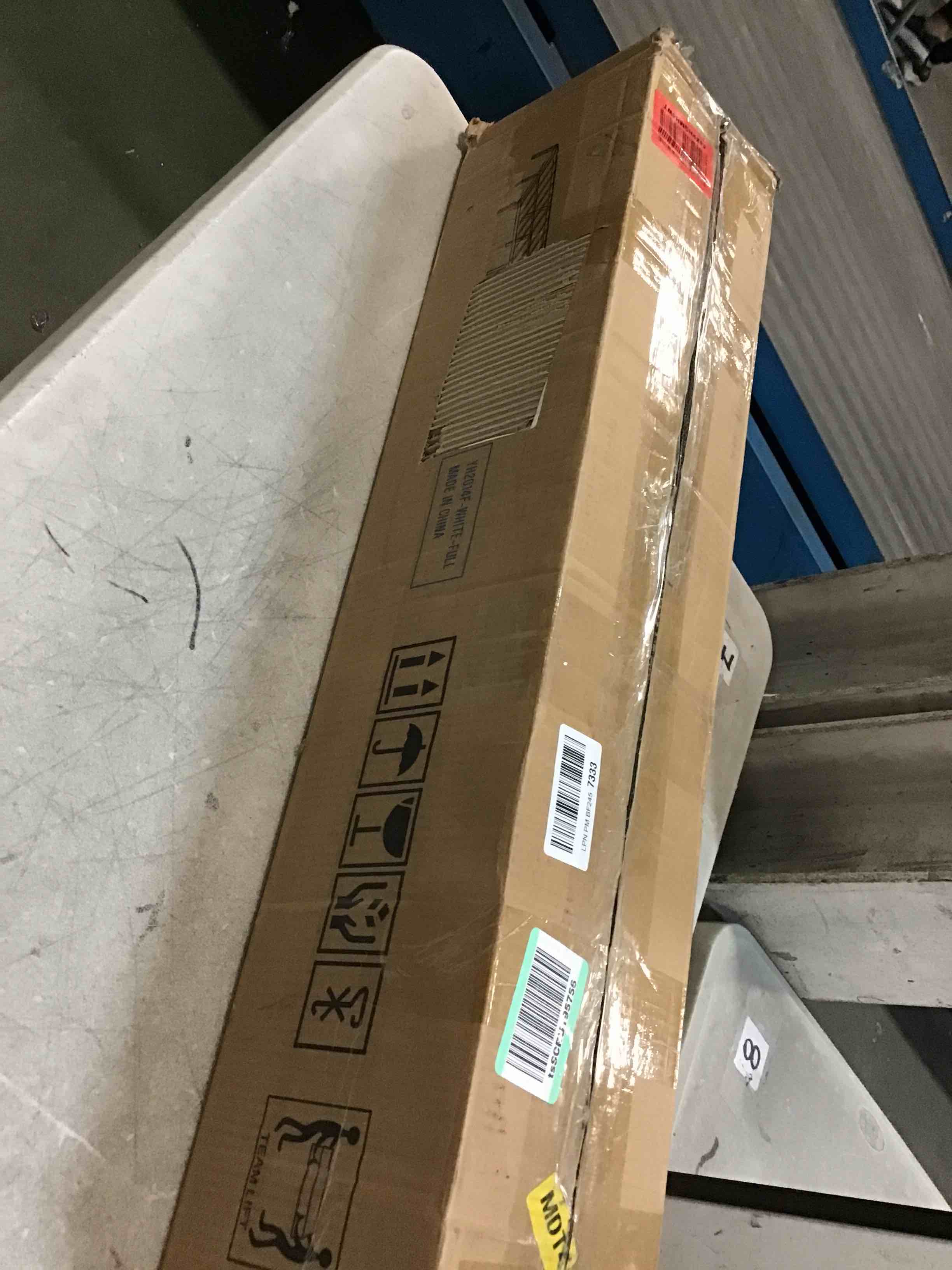 https://s3.amazonaws.com/lotting-images-prod/bidfta/PPE0041375_1723765789729.jpeg