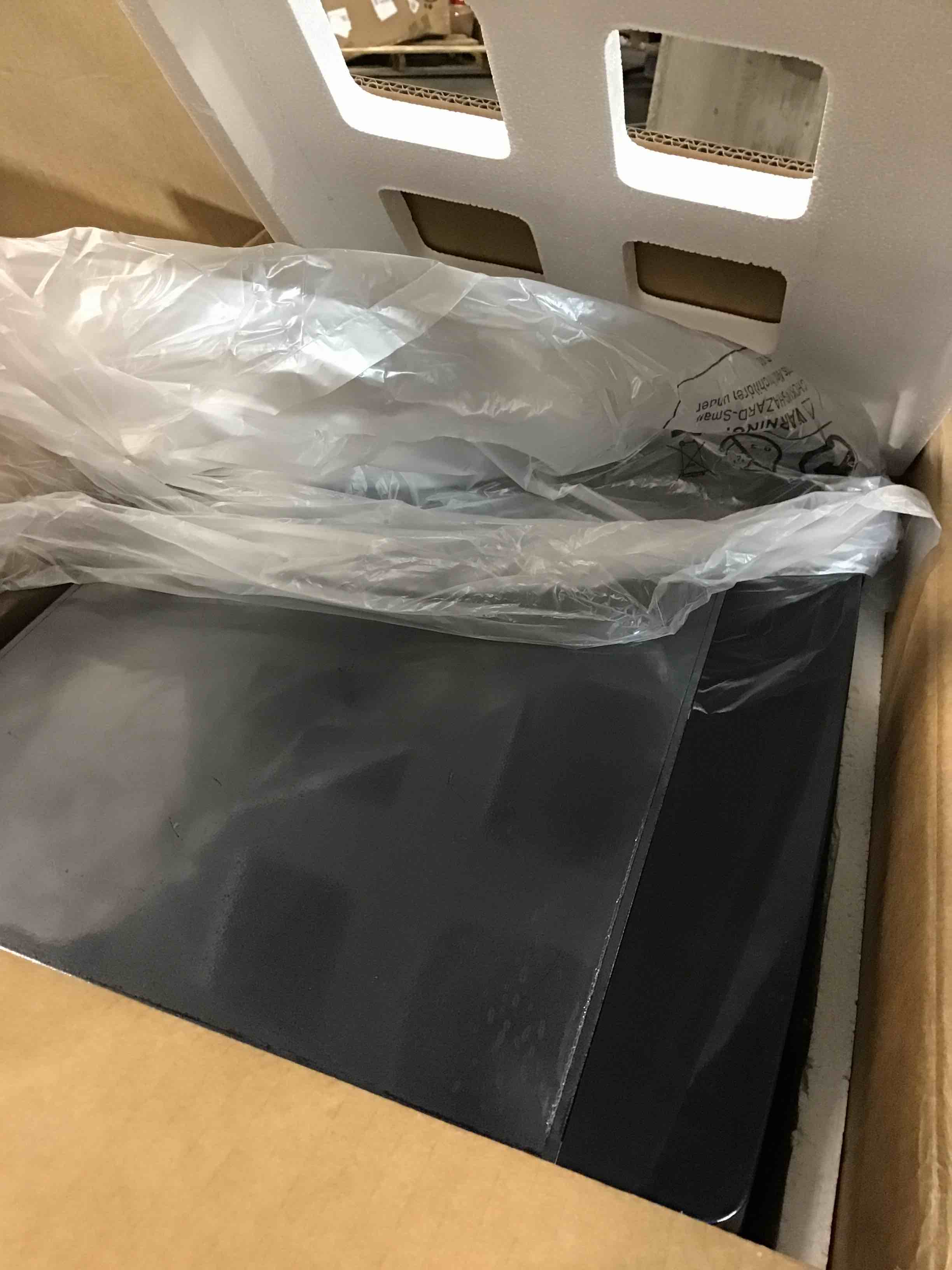https://s3.amazonaws.com/lotting-images-prod/bidfta/PPE0041422_1723695034390.jpeg