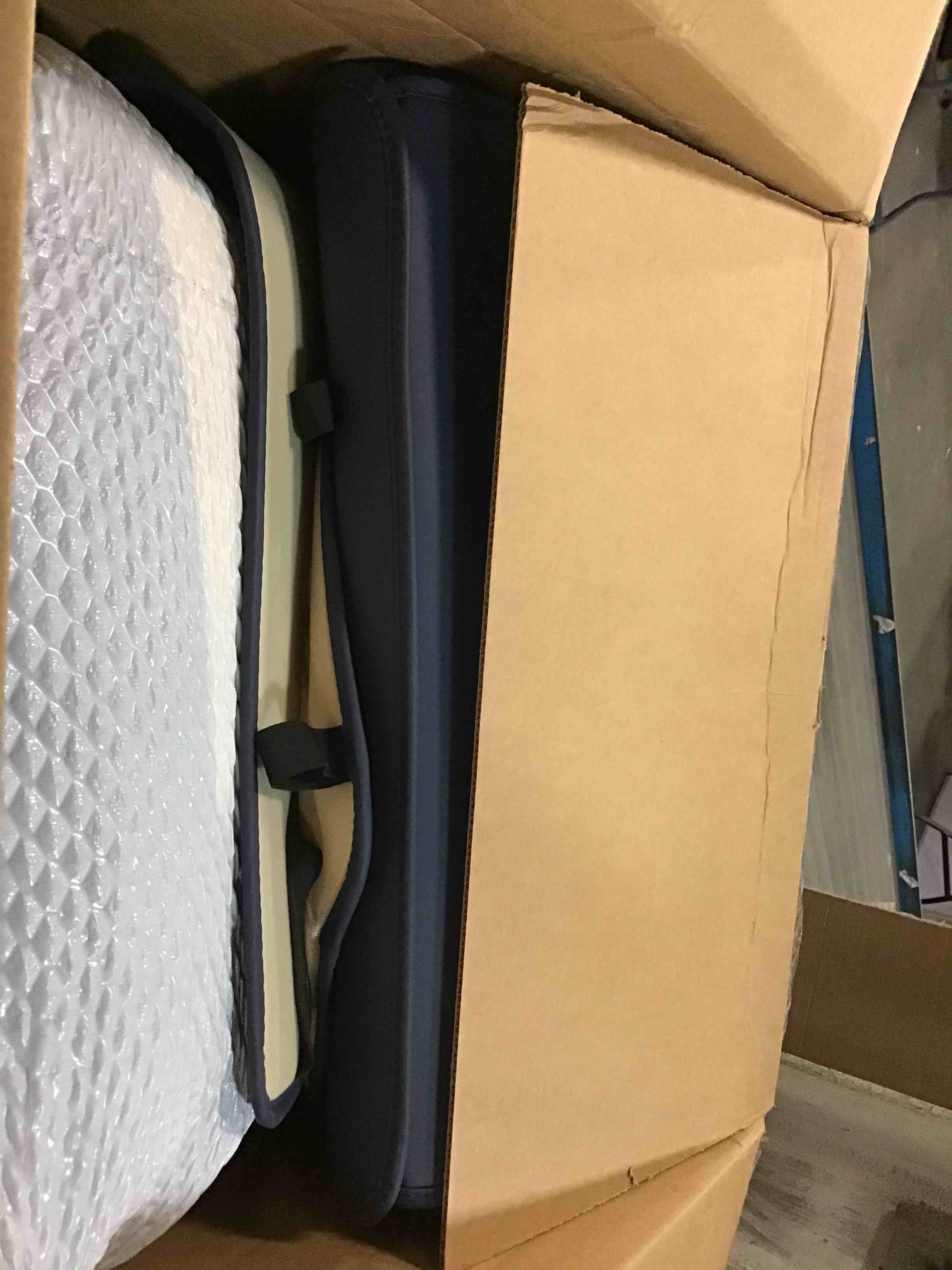 https://s3.amazonaws.com/lotting-images-prod/bidfta/PPE0041910_1723507822269.jpeg