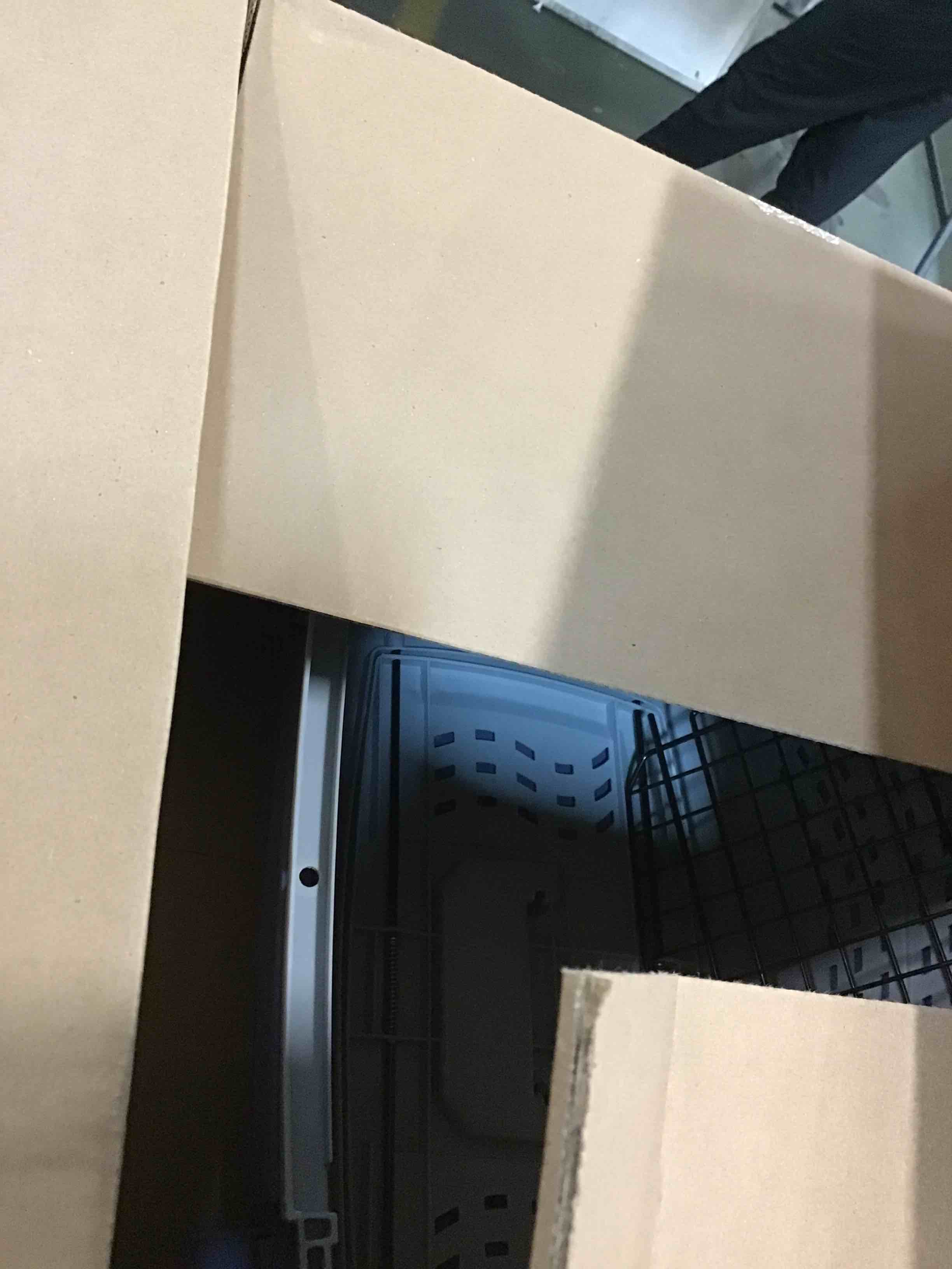 https://s3.amazonaws.com/lotting-images-prod/bidfta/PPE0041929_1723506217858.jpeg
