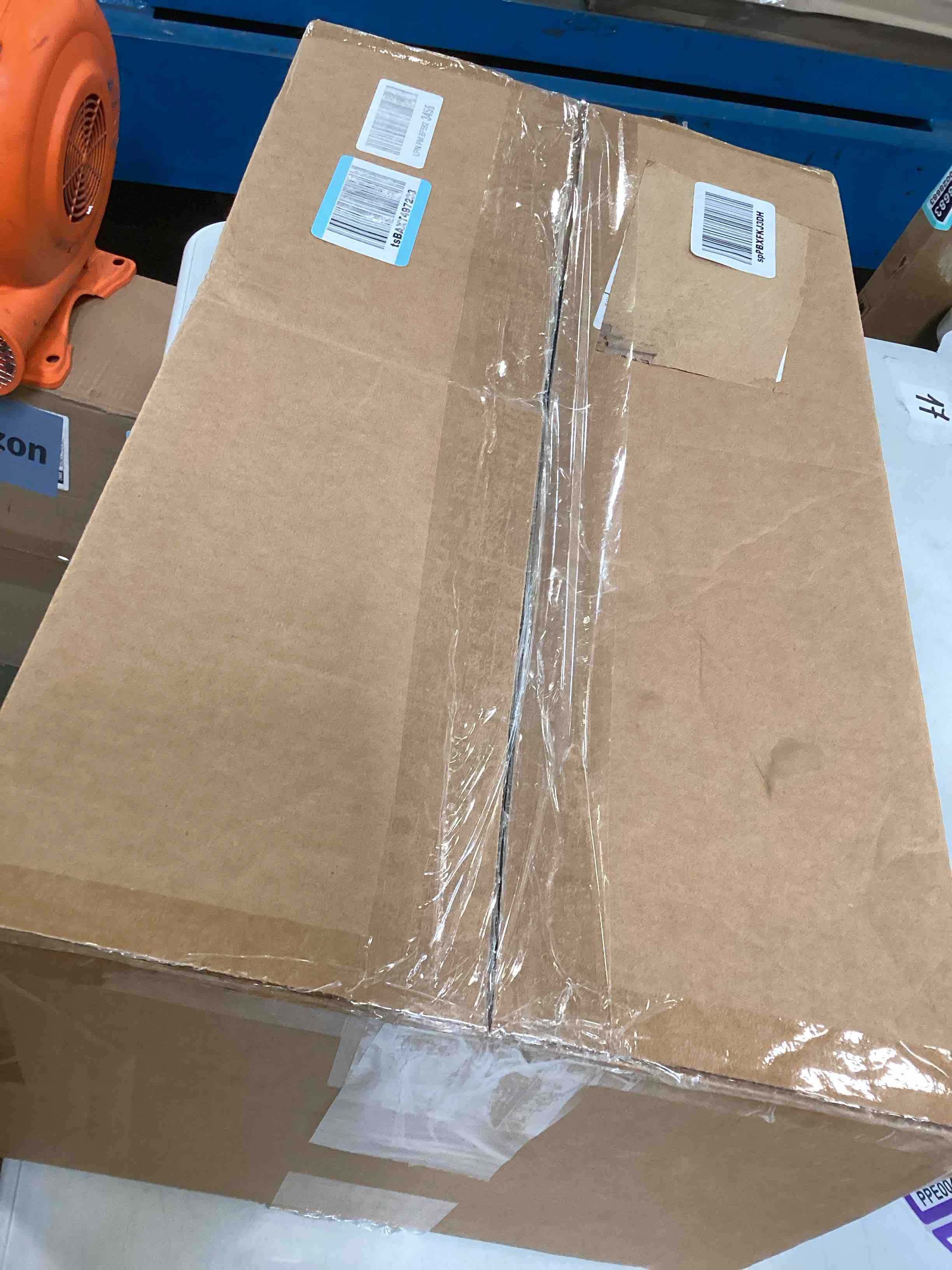 https://s3.amazonaws.com/lotting-images-prod/bidfta/PPE0045064_1724097935589.jpeg