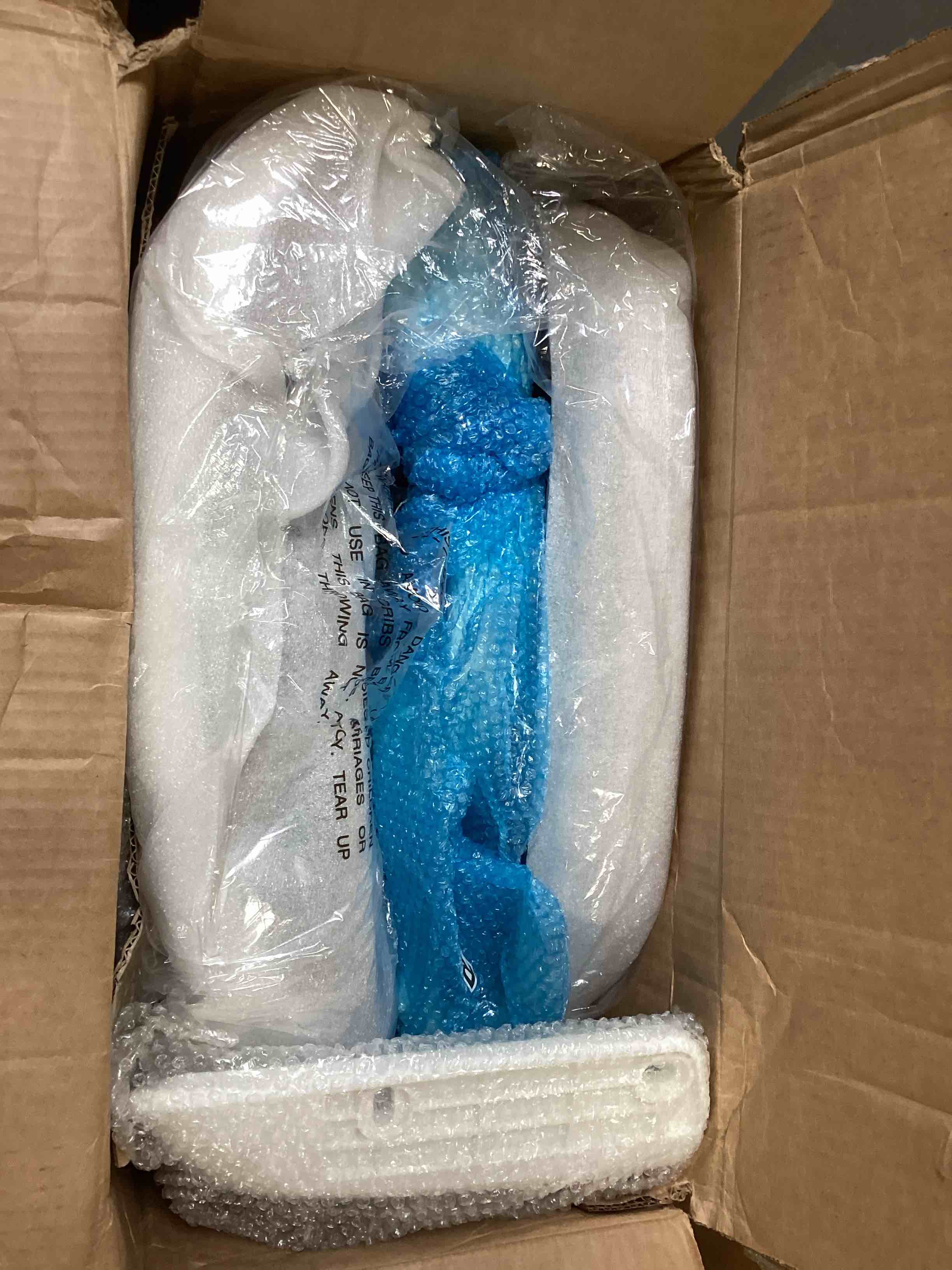 https://s3.amazonaws.com/lotting-images-prod/bidfta/PPE0045152_1724083161420.jpeg