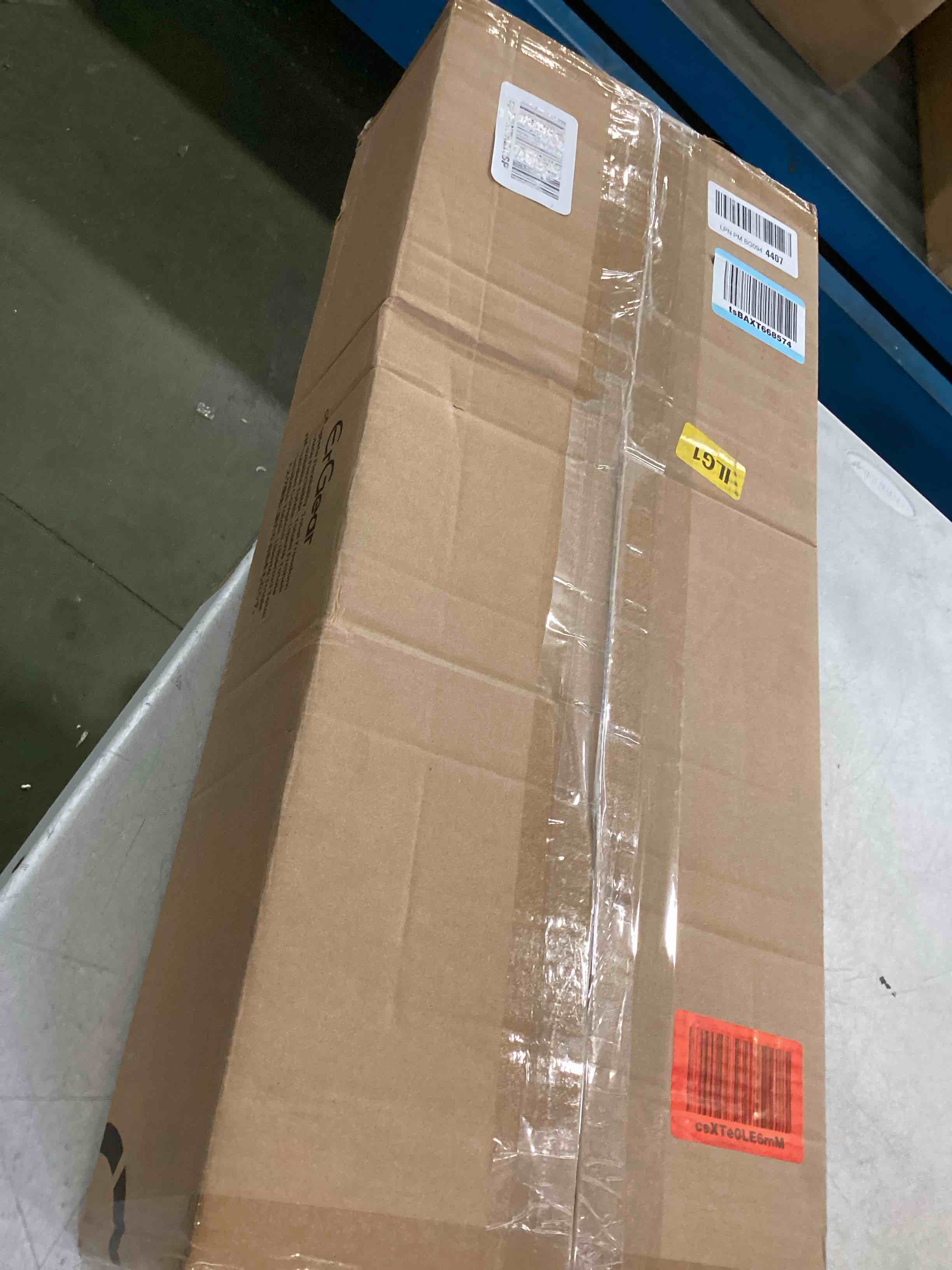 https://s3.amazonaws.com/lotting-images-prod/bidfta/PPE0045657_1723733527795.jpeg