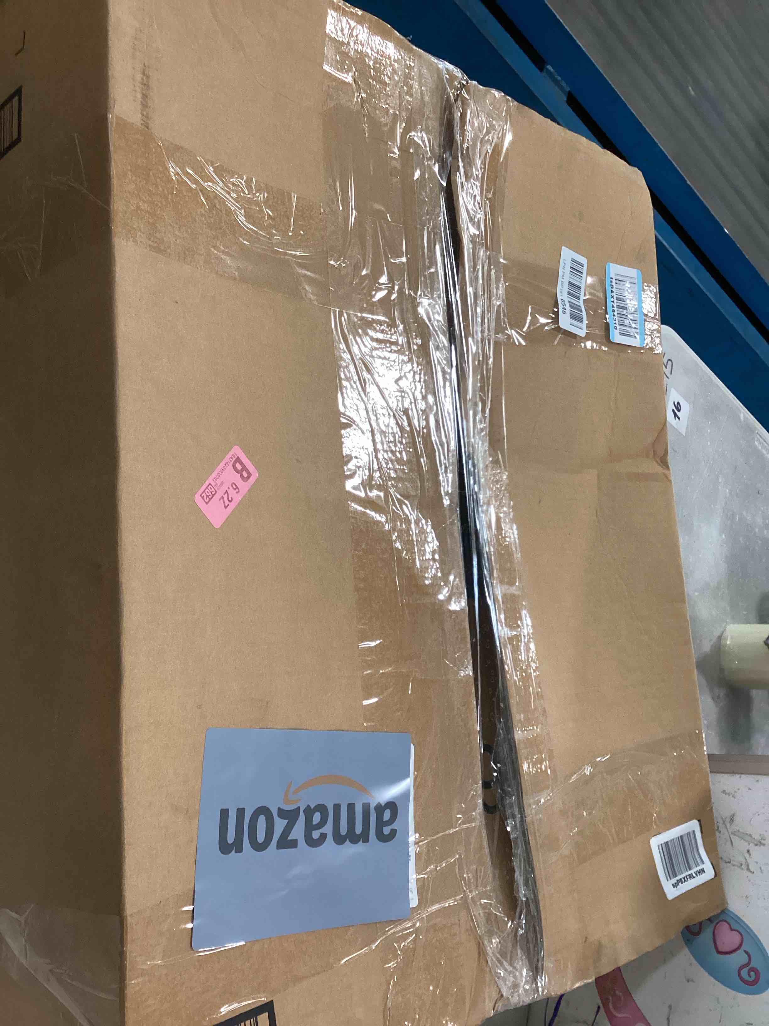 https://s3.amazonaws.com/lotting-images-prod/bidfta/PPE0045744_1723725264715.jpeg