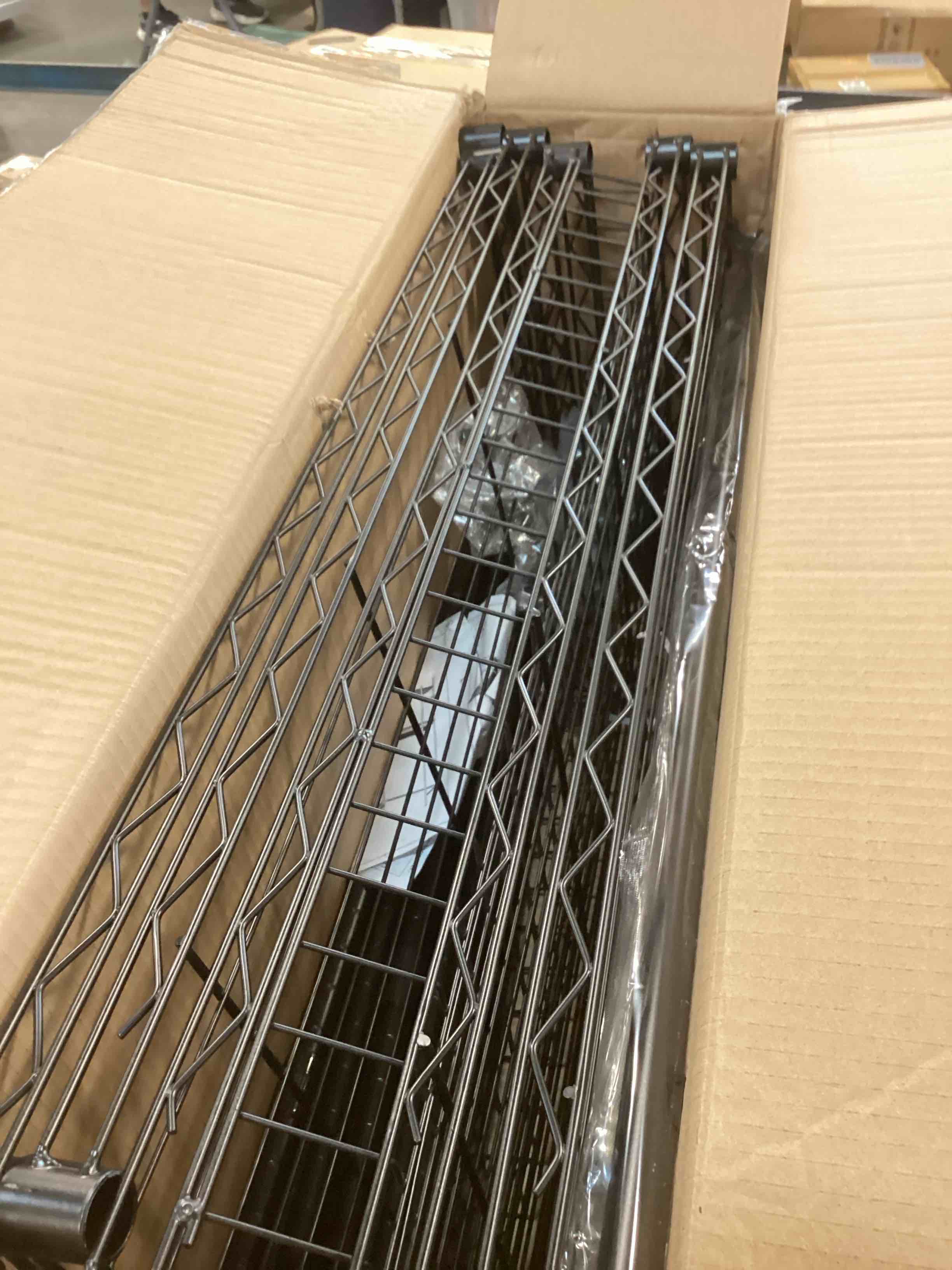 https://s3.amazonaws.com/lotting-images-prod/bidfta/PPE0045869_1723646041005.jpeg