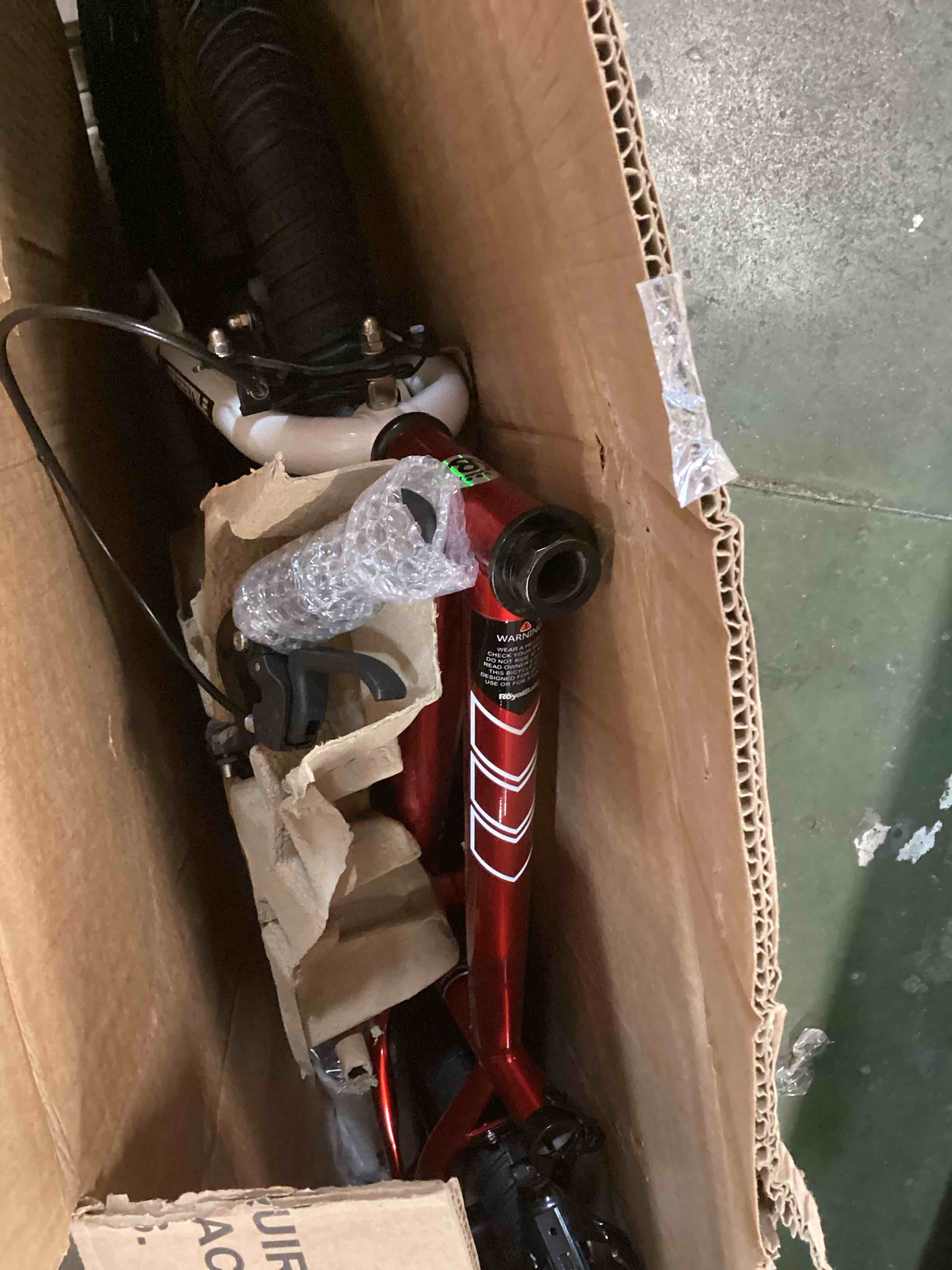 https://s3.amazonaws.com/lotting-images-prod/bidfta/PPE0046646_1724247199061.jpeg