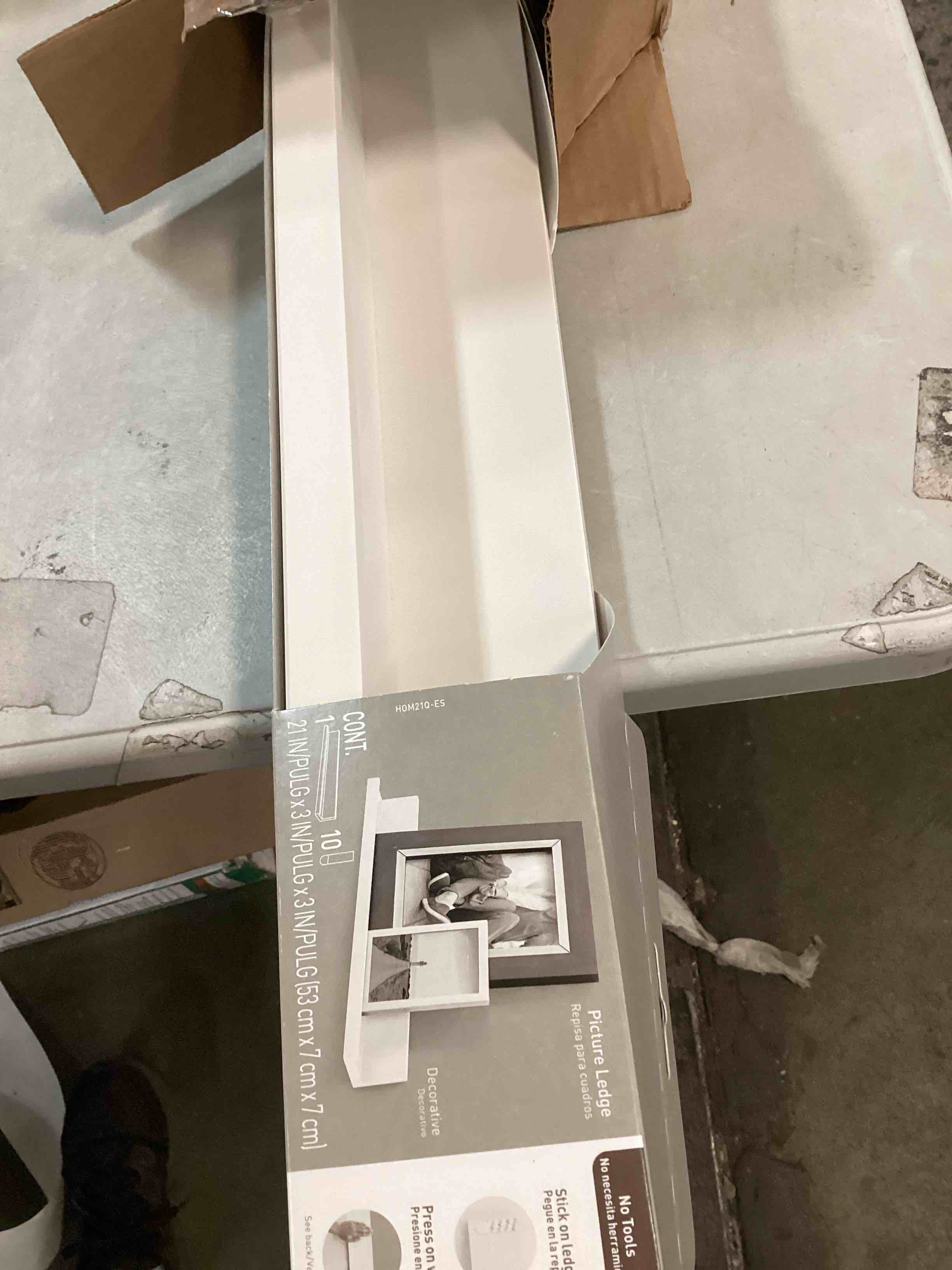 https://s3.amazonaws.com/lotting-images-prod/bidfta/PPE0046727_1724181799128.jpeg