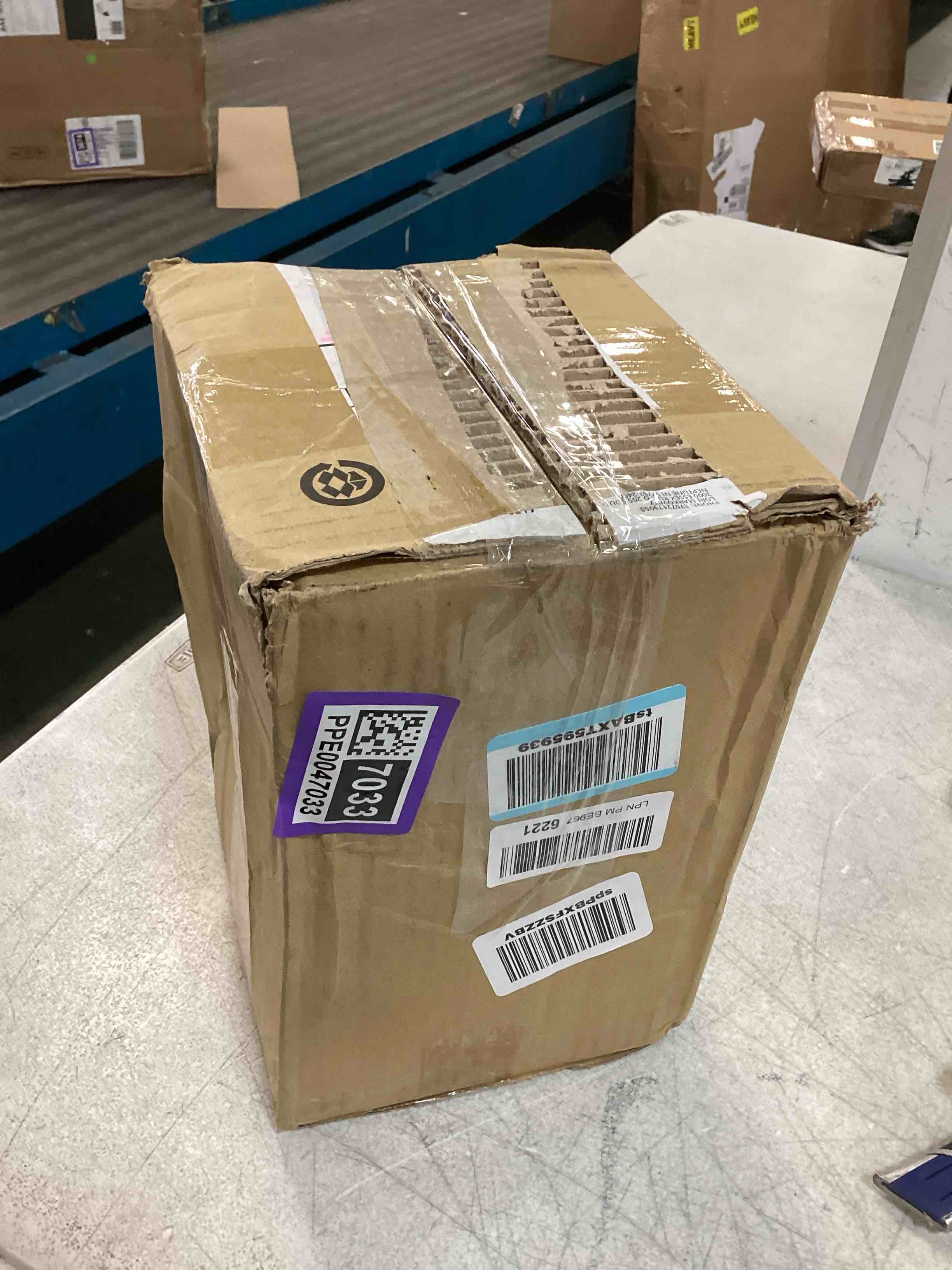 https://s3.amazonaws.com/lotting-images-prod/bidfta/PPE0047033_1724083438555.jpeg